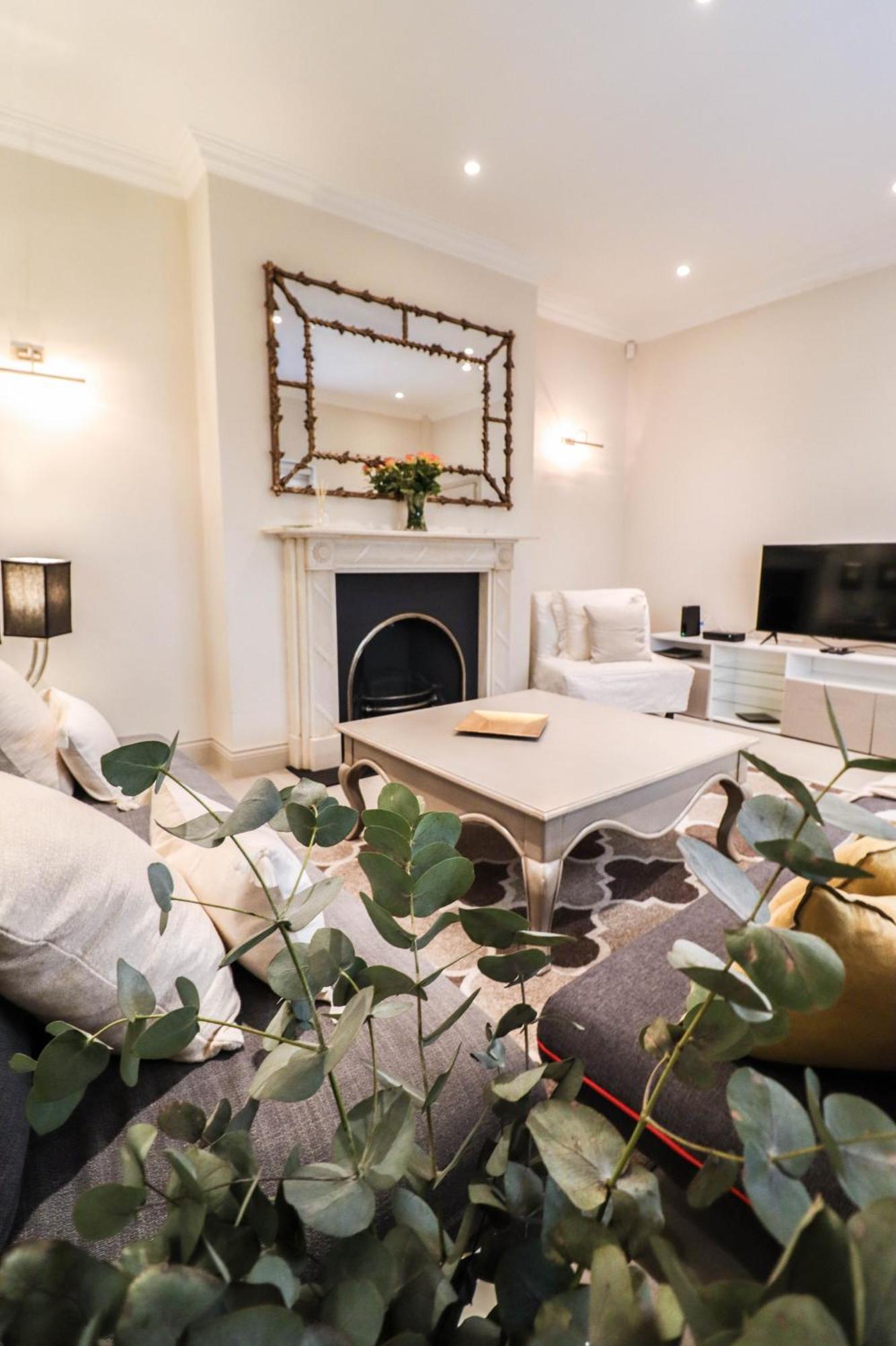 Lovely Kensington Apartment In A Prime Location Apartment *