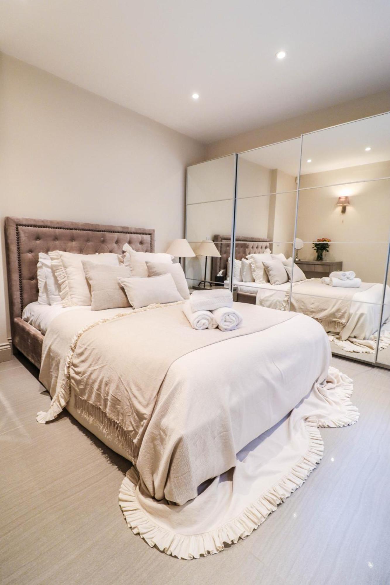 Apartment Lovely Kensington Apartment In A Prime Location London