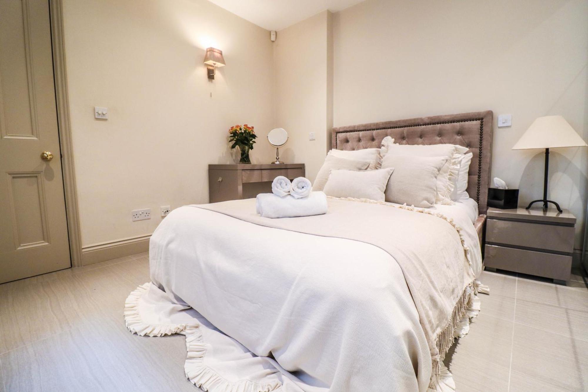 Lovely Kensington Apartment In A Prime Location Apartment *