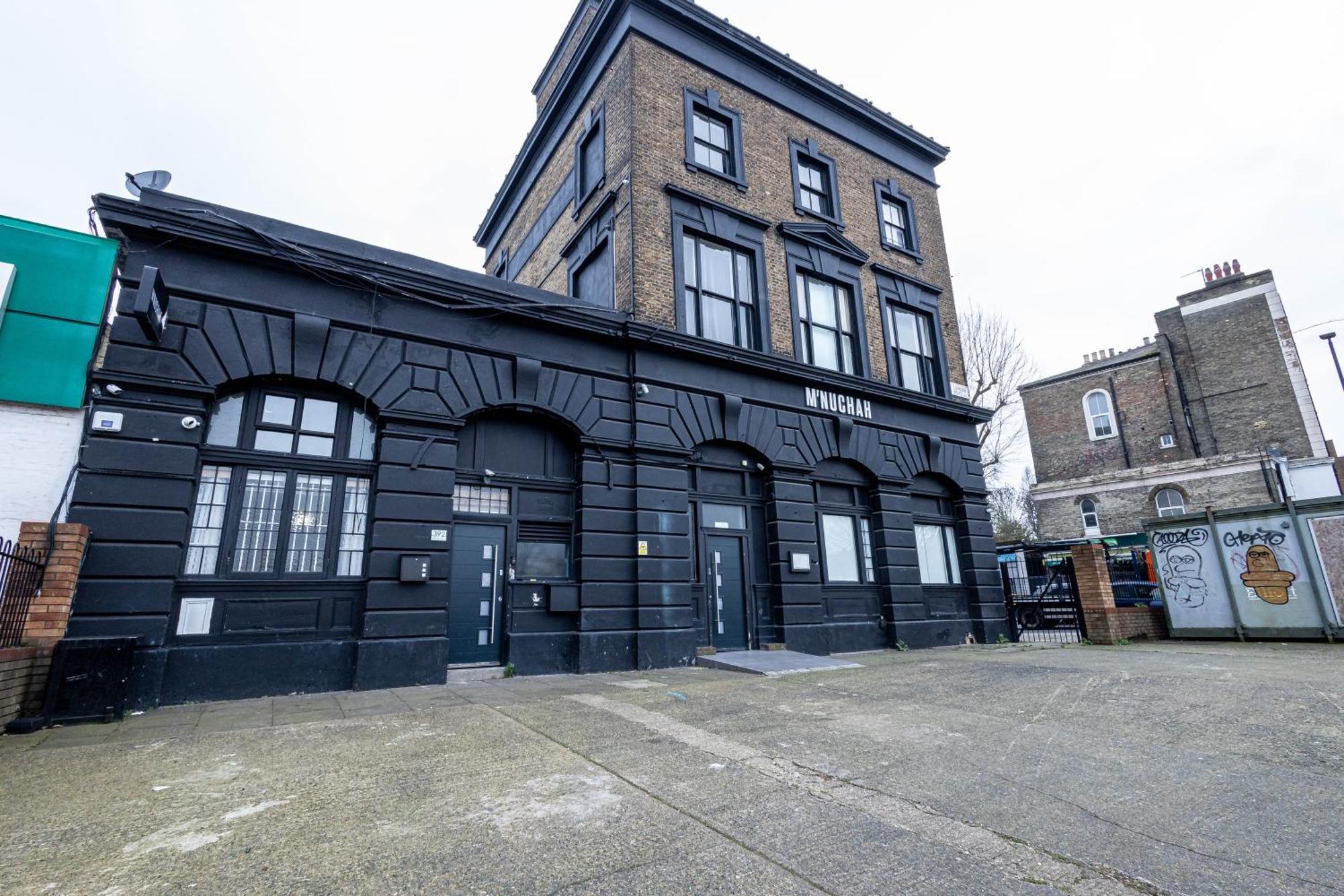 Deluxe Urban Retreat With City Views Studio And One Bedroom Near Camden By Belvilla Apartment *