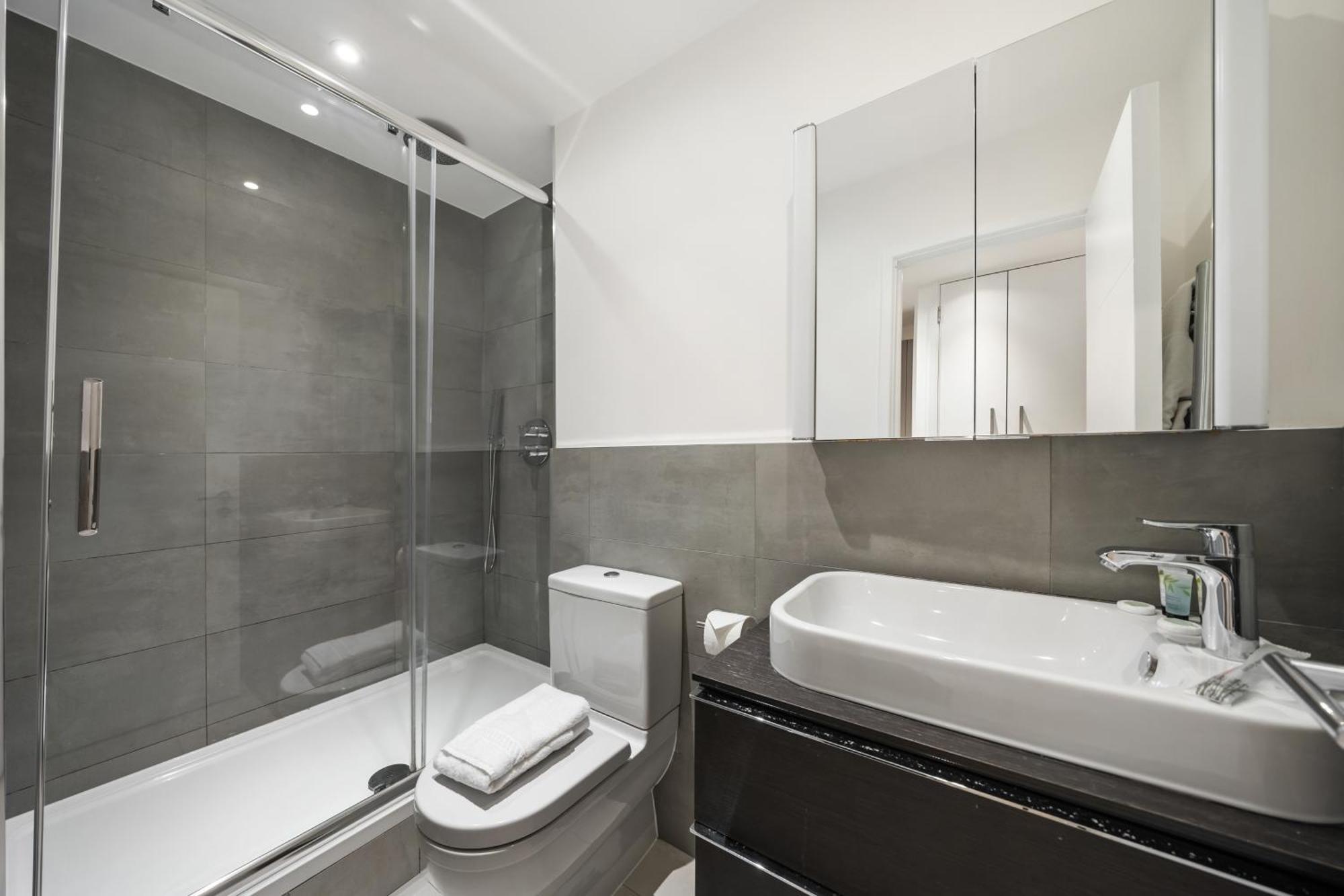 Modern 1 Bed Camden London