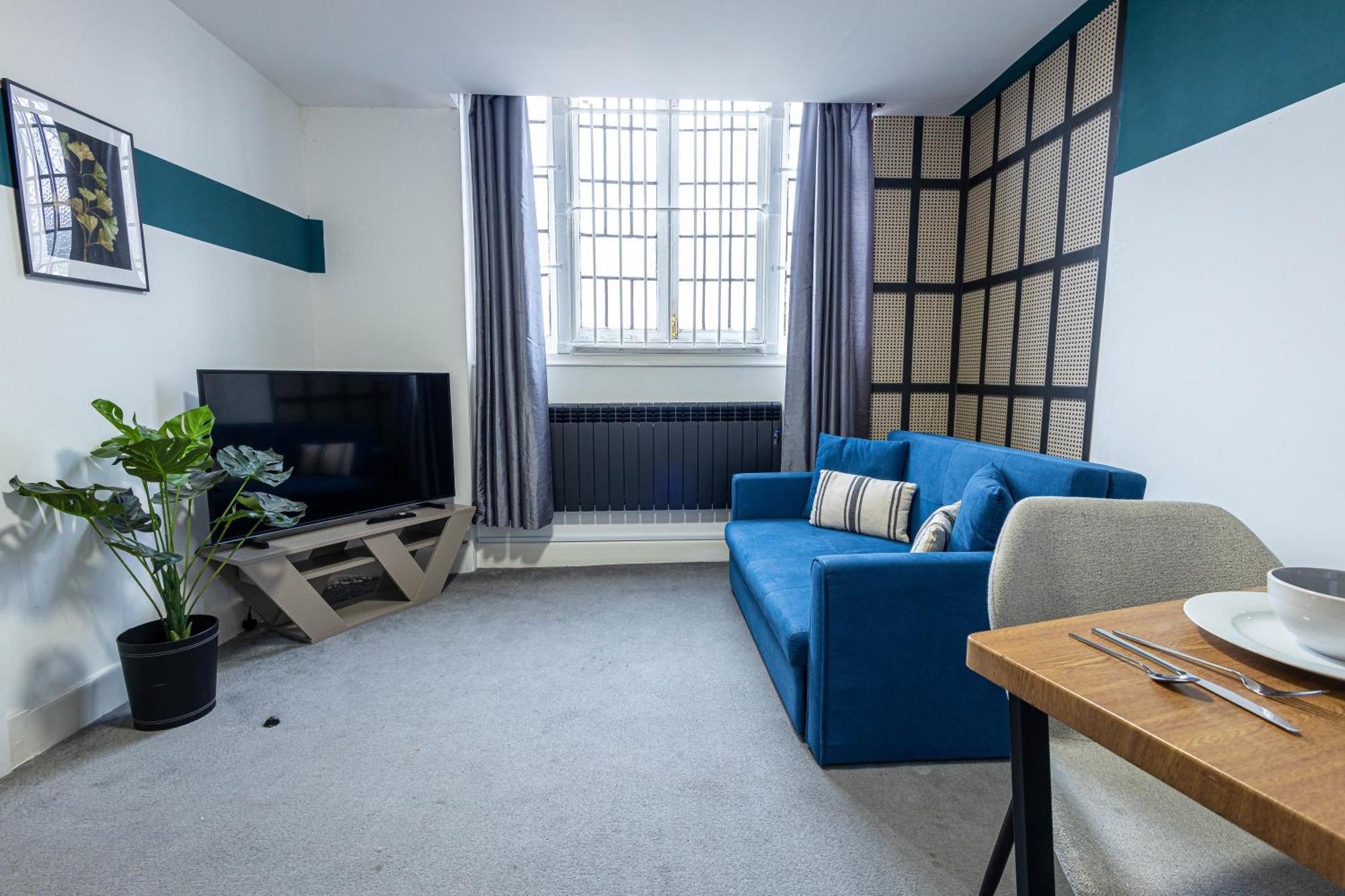 Apartment Deluxe Urban Retreat With City Views Studio And One Bedroom Near Camden By Belvilla *