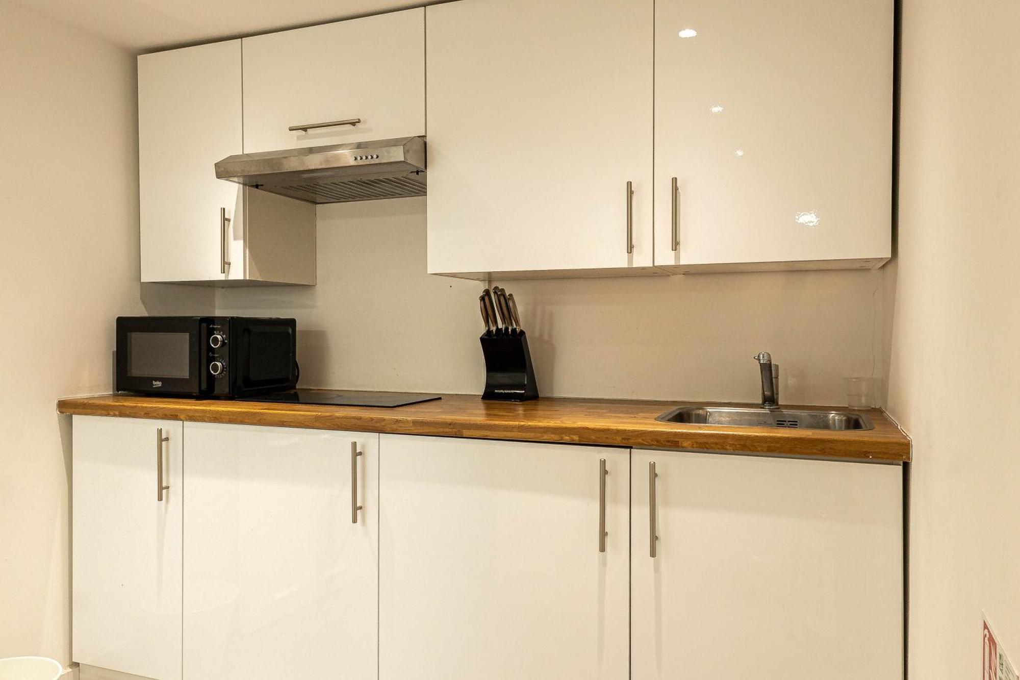 Apartment Deluxe Urban Retreat With City Views Studio And One Bedroom Near Camden By Belvilla *