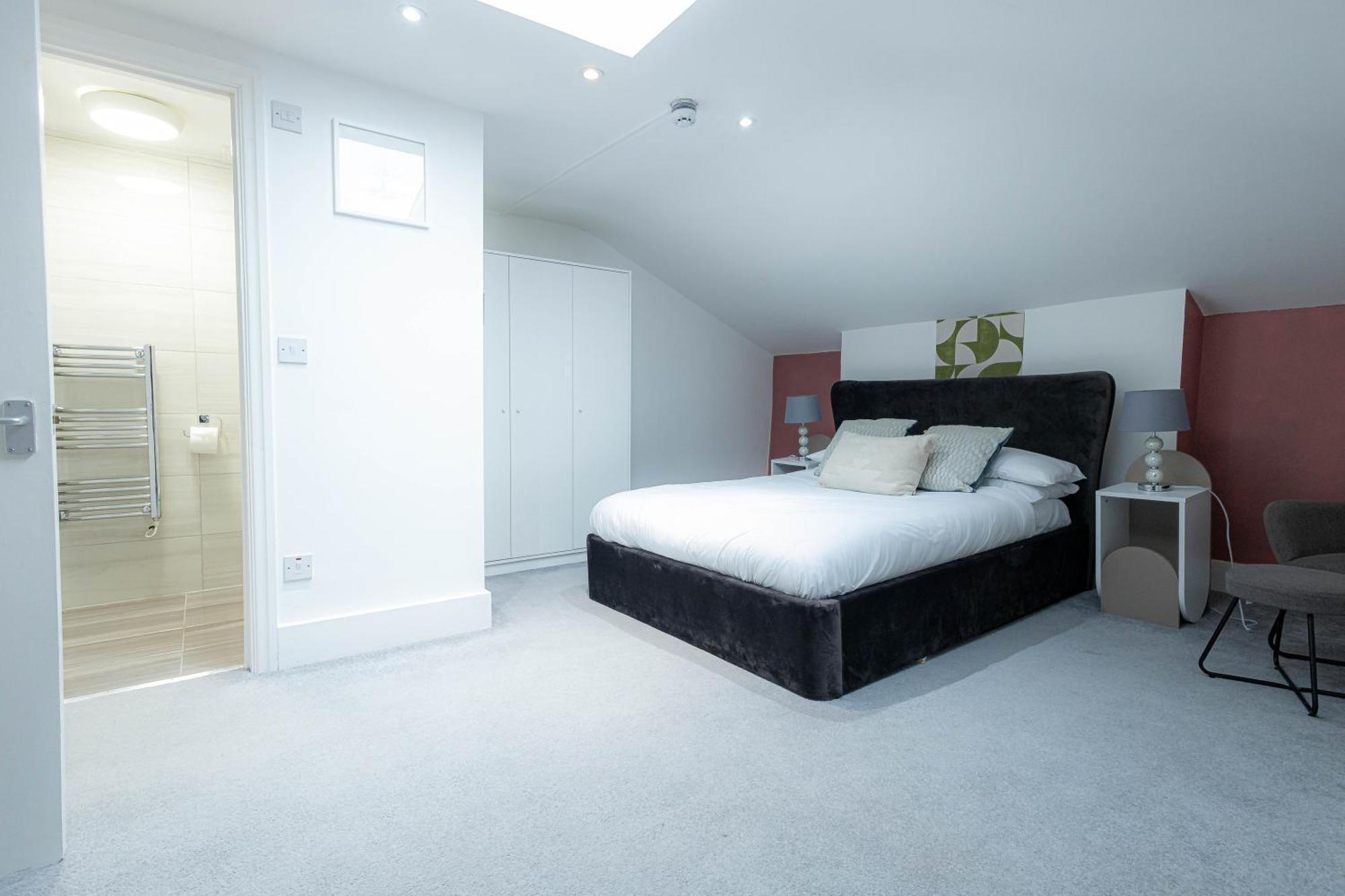 Apartment Deluxe Urban Retreat With City Views Studio And One Bedroom Near Camden By Belvilla
