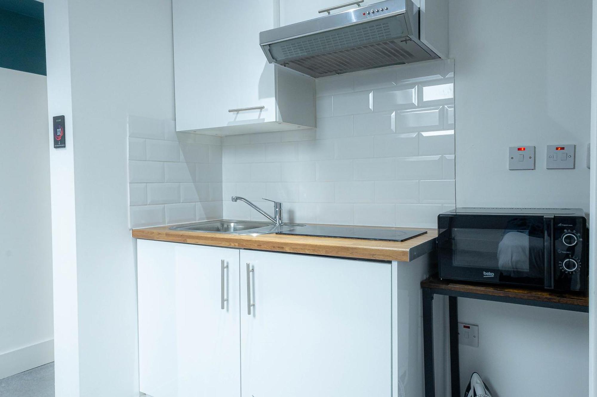 Deluxe Urban Retreat With City Views Studio And One Bedroom Near Camden By Belvilla * London
