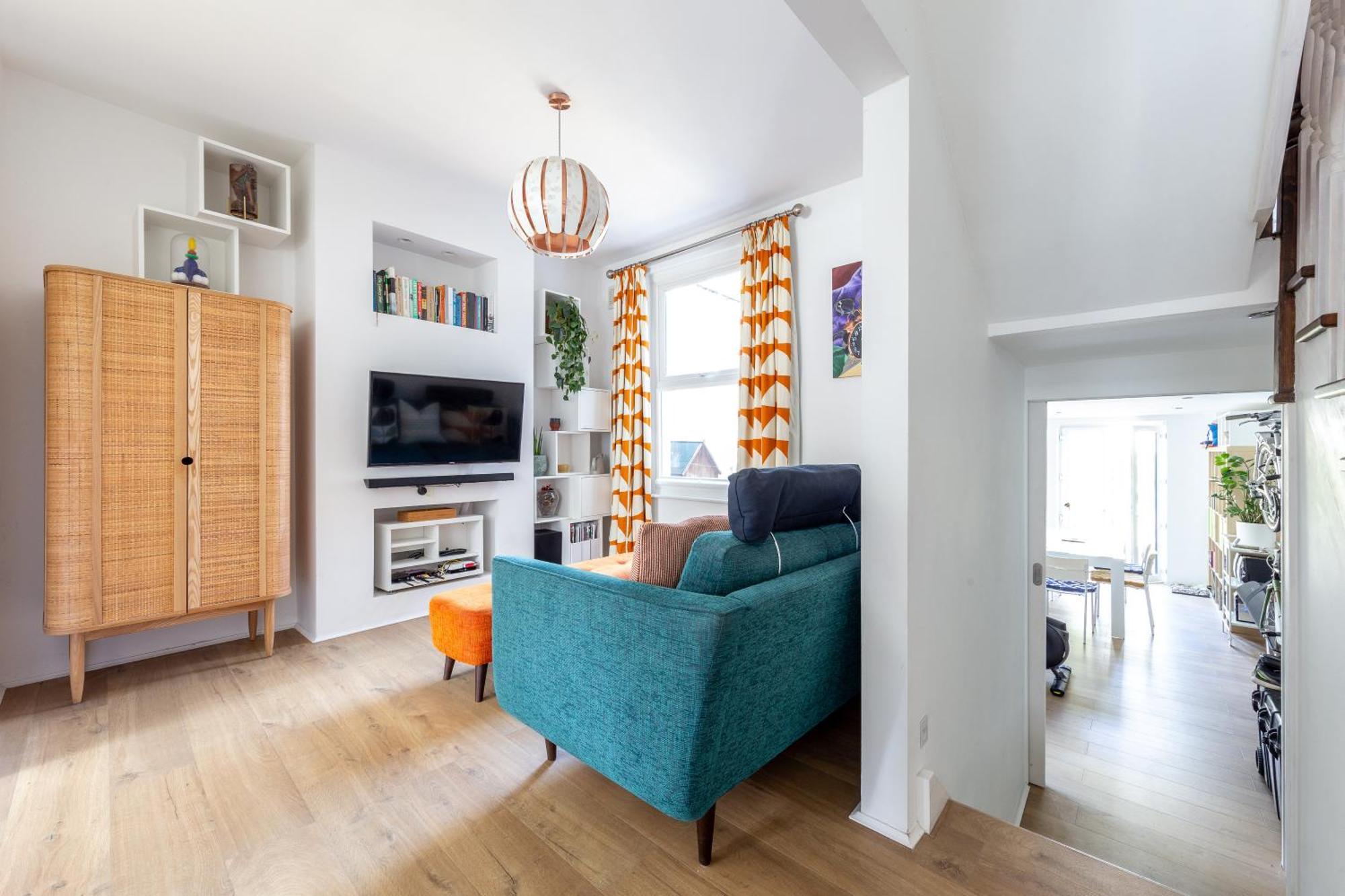 Holiday home Chic Semi-detached House With A Private Garden, Se *