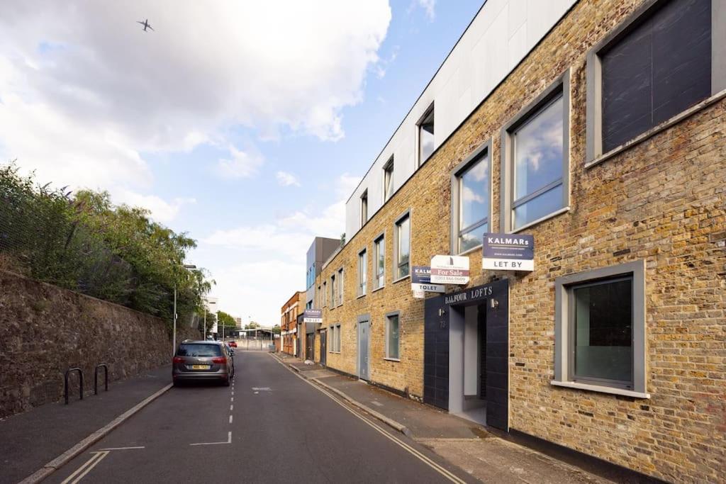 Wild Roses Serviced - Borough * Londen