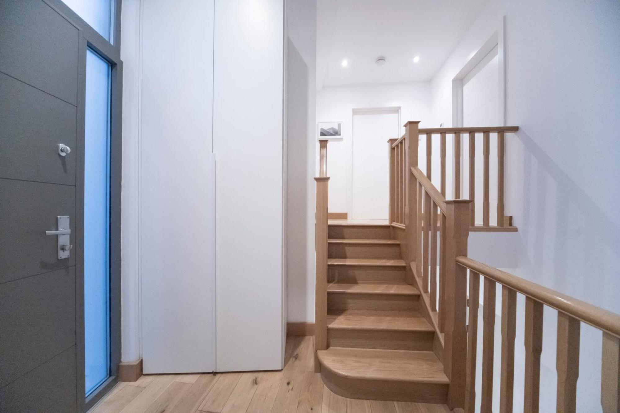 Newly Furnished W/ Patios - Hampstead Heath Apartment London