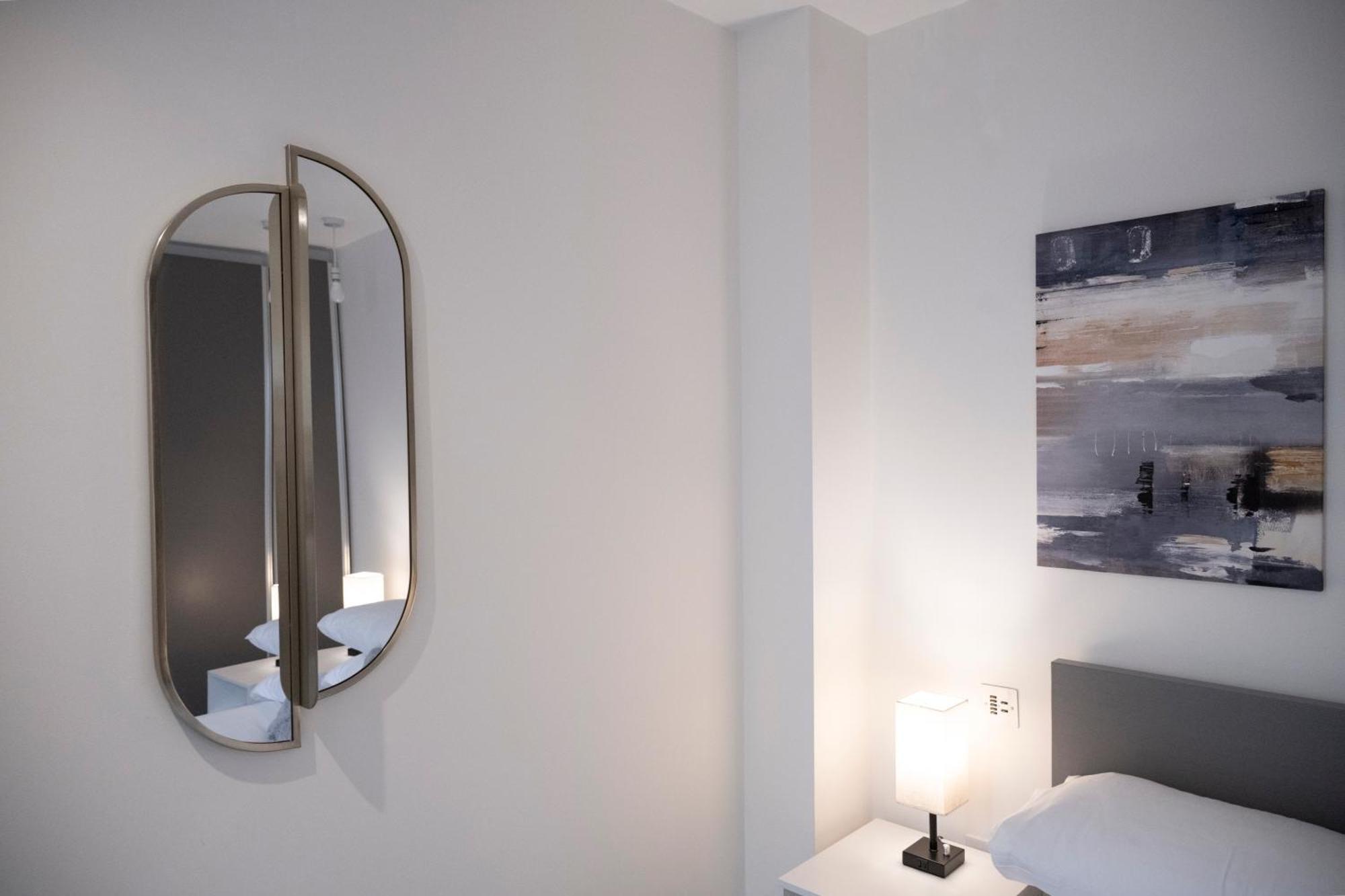 Apartment Newly Furnished W/ Patios - Hampstead Heath