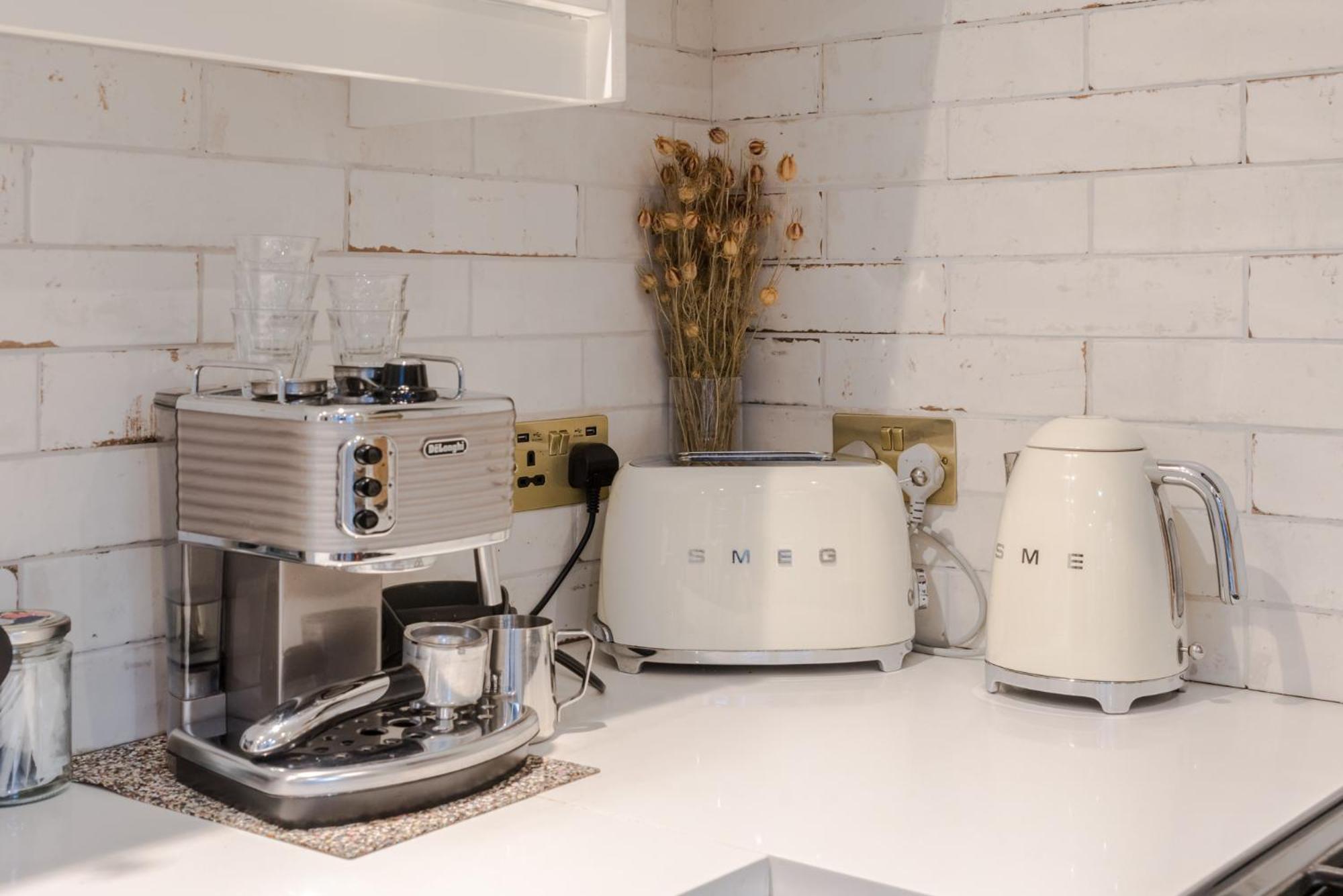 Appartement Bright De Beauvoir Pied A Terre *