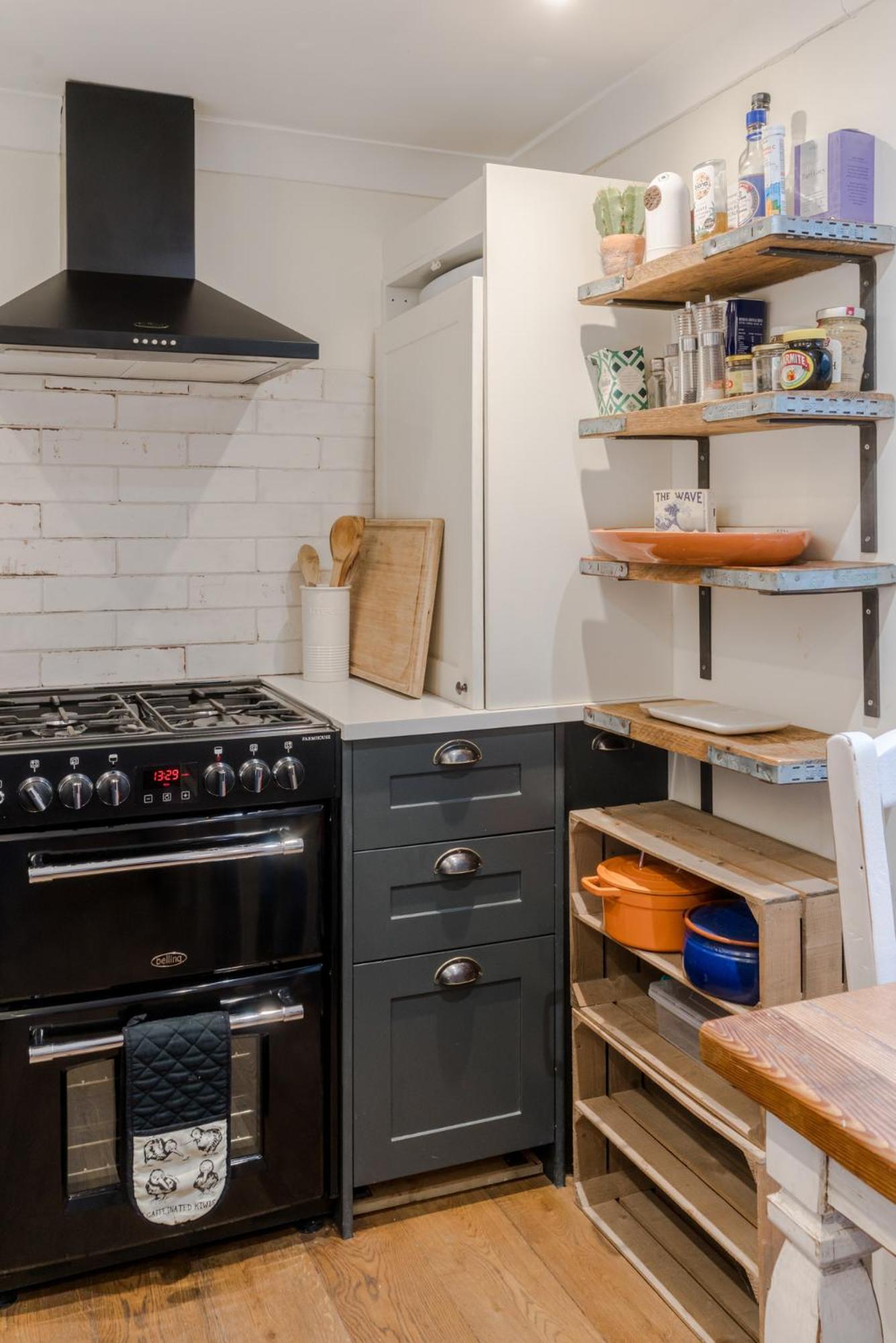 Bright De Beauvoir Pied A Terre *