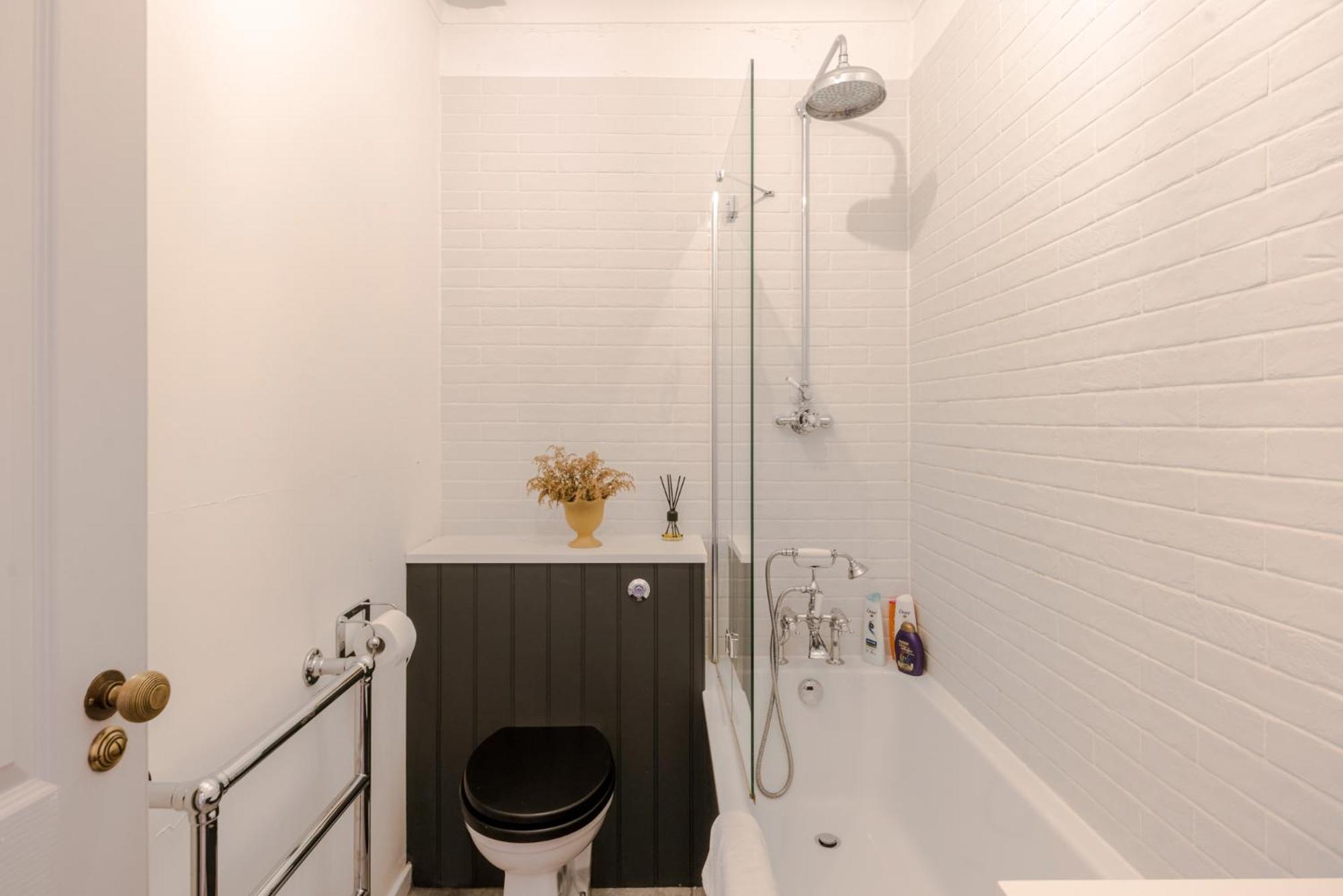 Bright De Beauvoir Pied A Terre