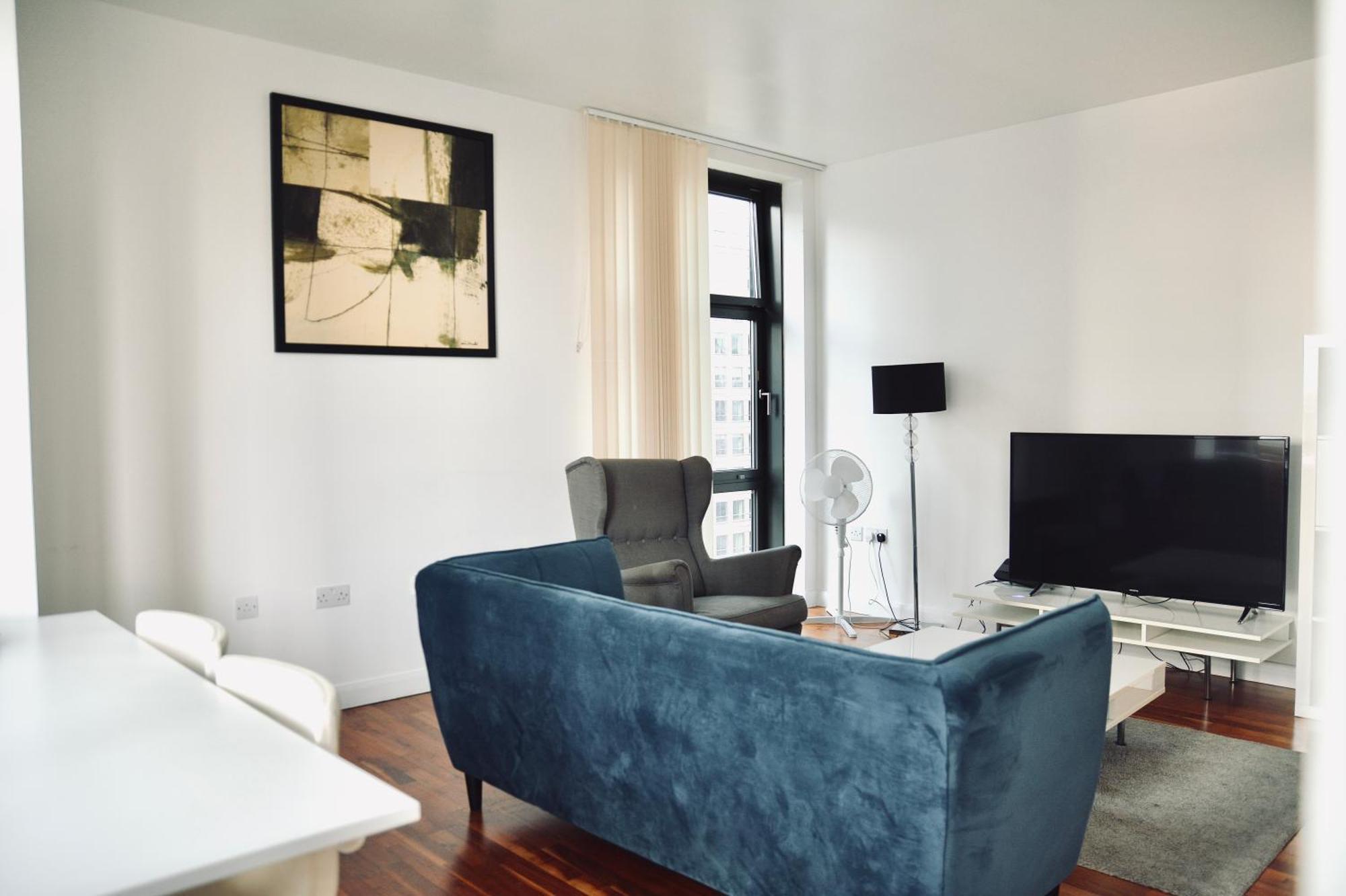 2 Bedroom Discovery Dock Apartment