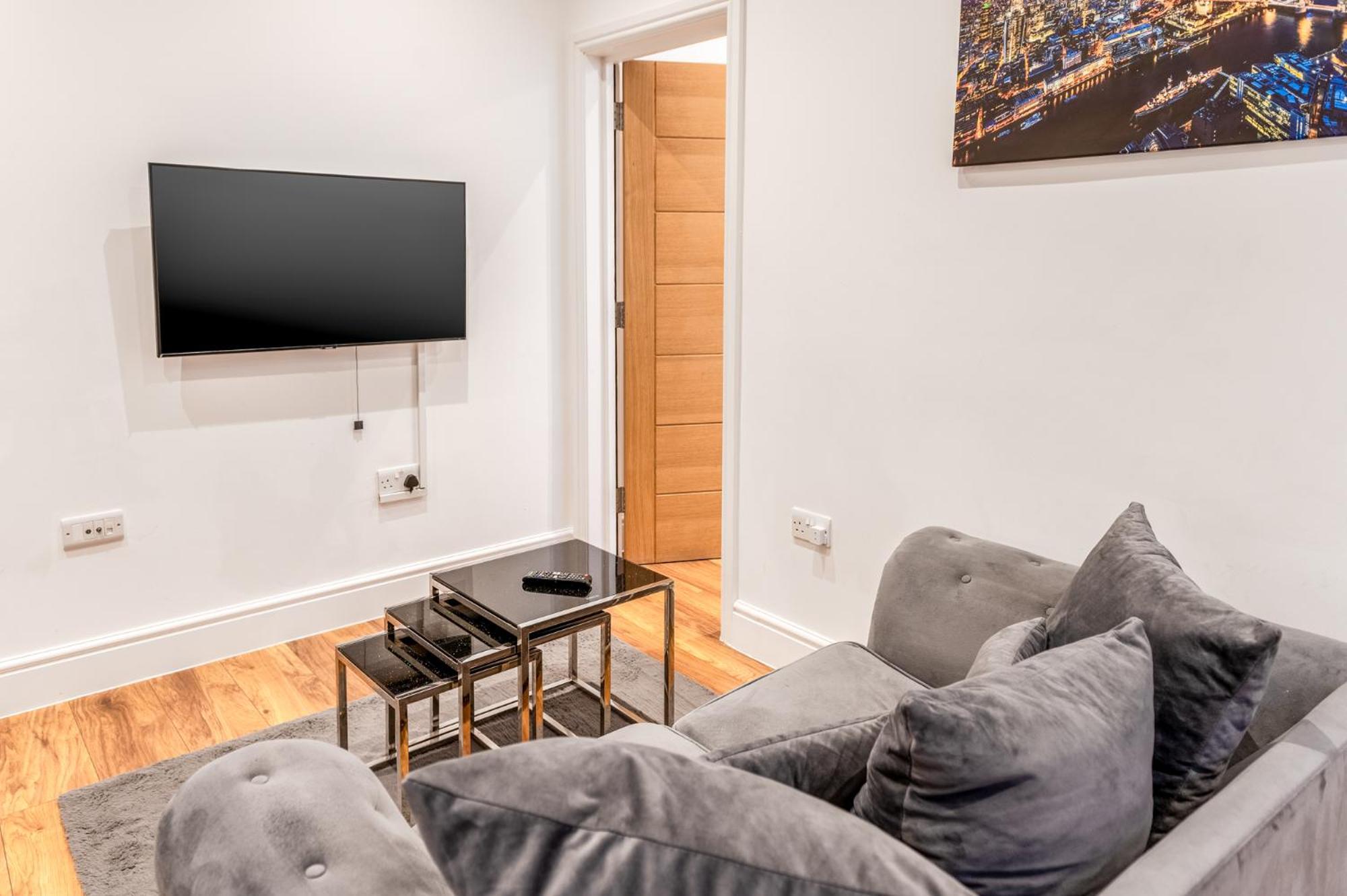 Stylish London, Stratford Apartment