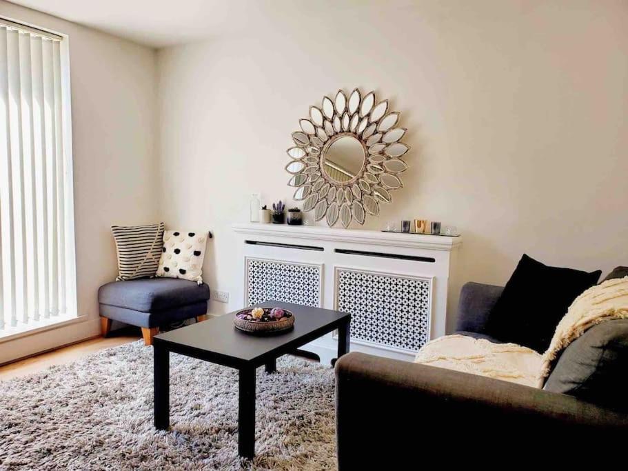 Cosy Tower Bridge Hideaway - Ground Floor Londen