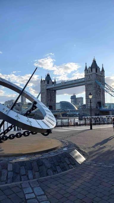Cosy Tower Bridge Hideaway - Ground Floor * Londen