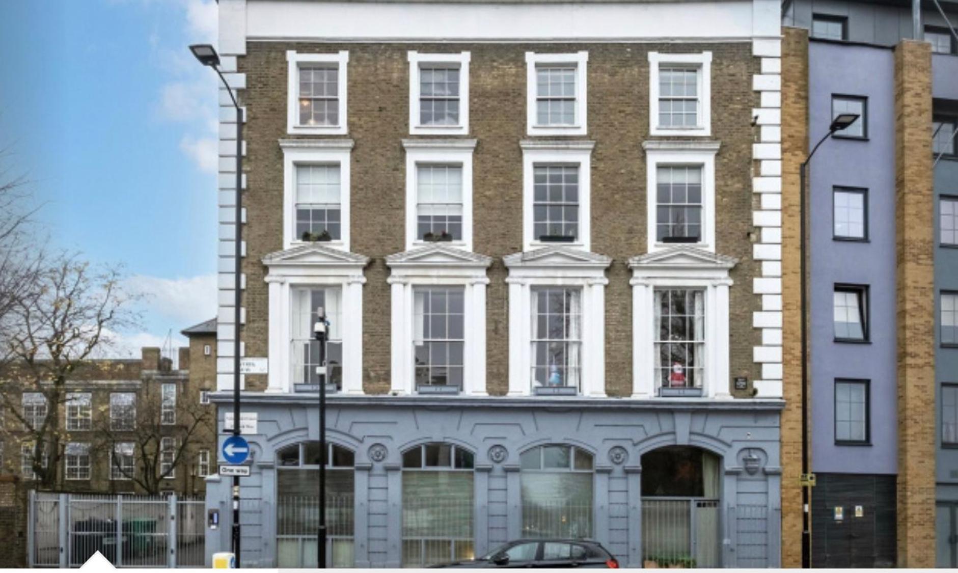 Stunning 3 Bedroom, 3 Bathroom Duplex With Terrace Londres