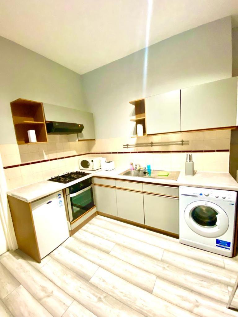 Apartamento One Bedroom Ground Floor Flat In