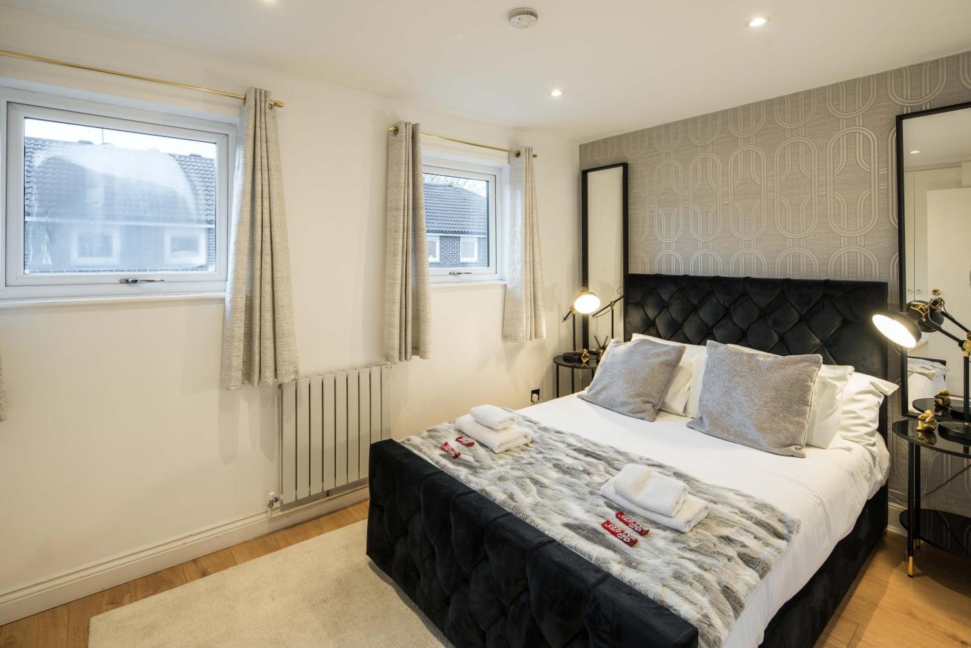Holiday home Superb House Close To Little Venice London