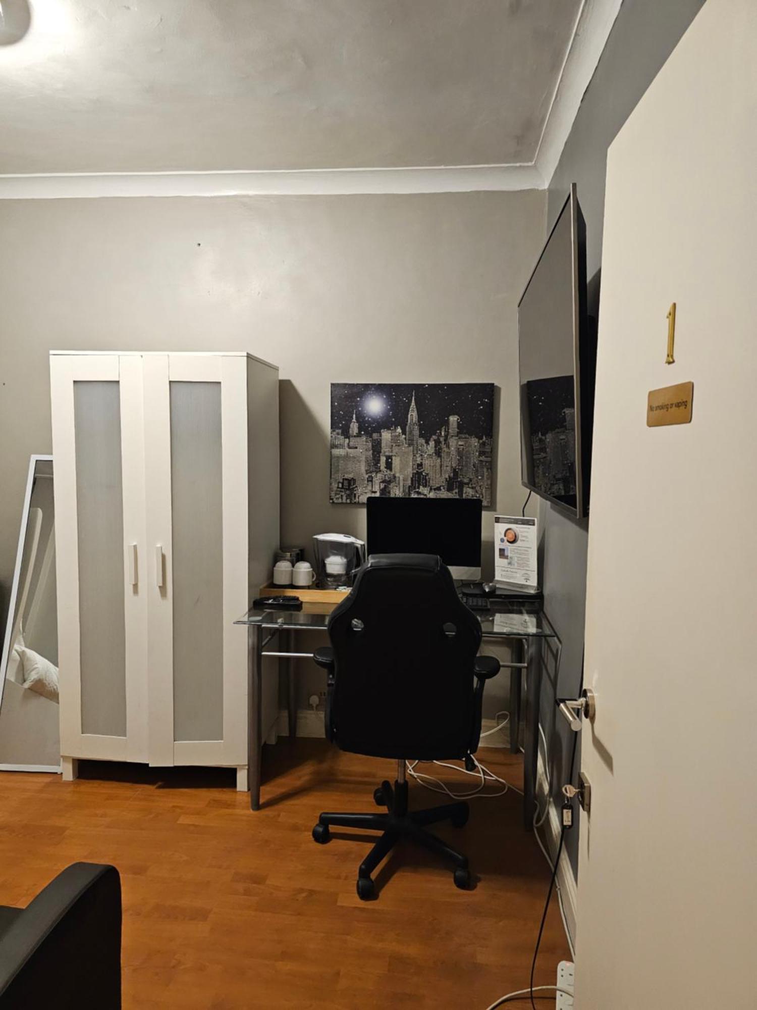 Homestay Umbrella Excel London