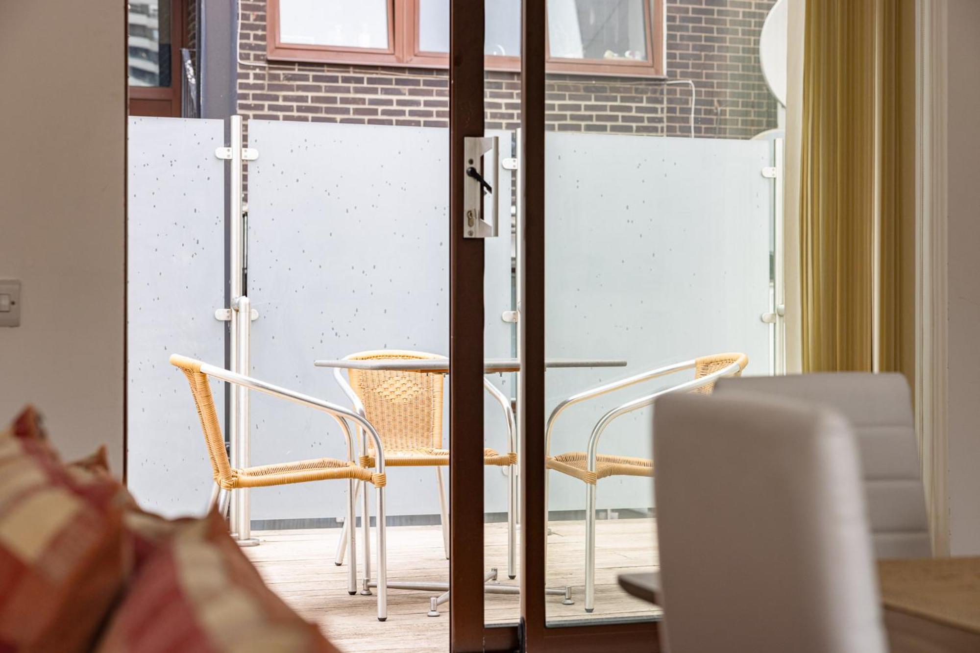 Paddington Apartment *