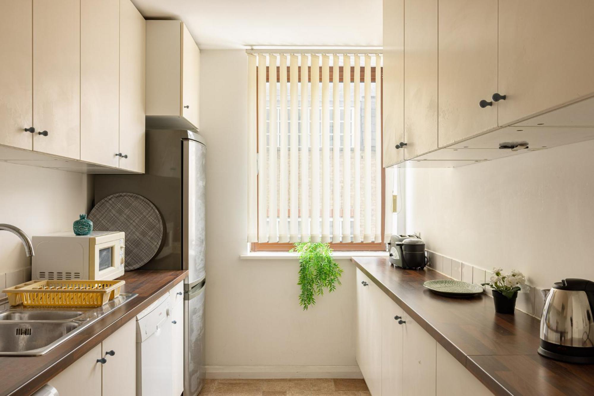 Paddington Apartment *