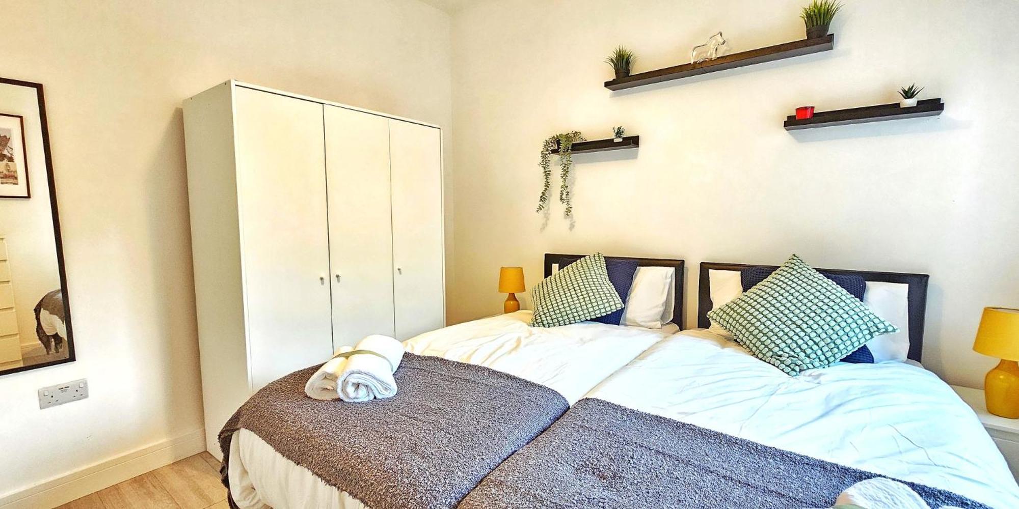 Vakantiehuis Stratford City - Luxe House With Garden Londen