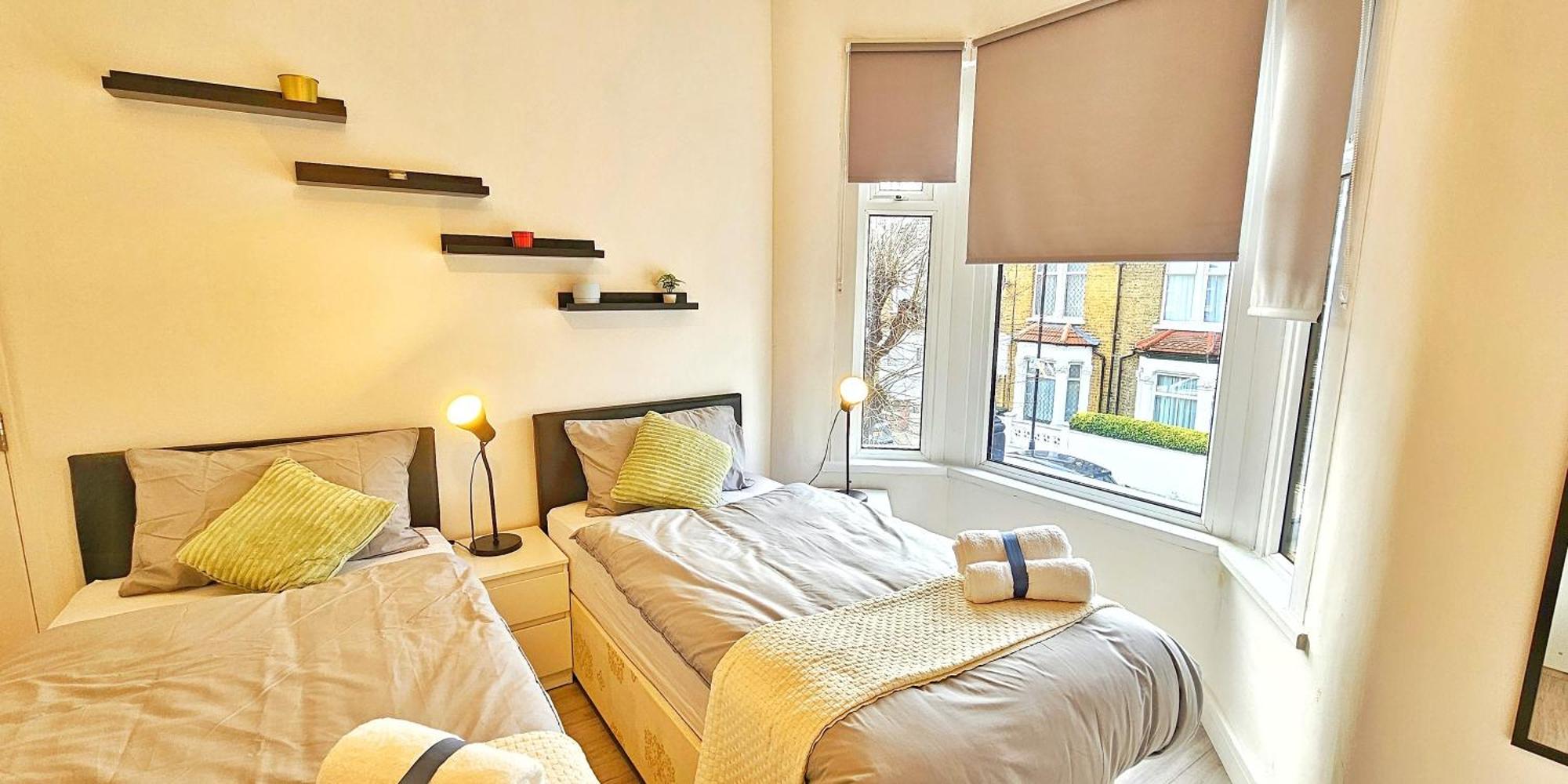 Stratford City - Luxe House With Garden * Londen