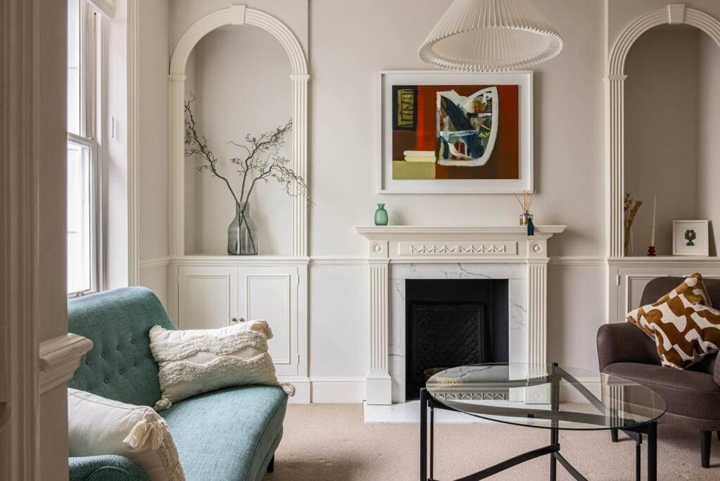 Apartment A Grand Four Bedroom Townhouse At Knightsbridge *