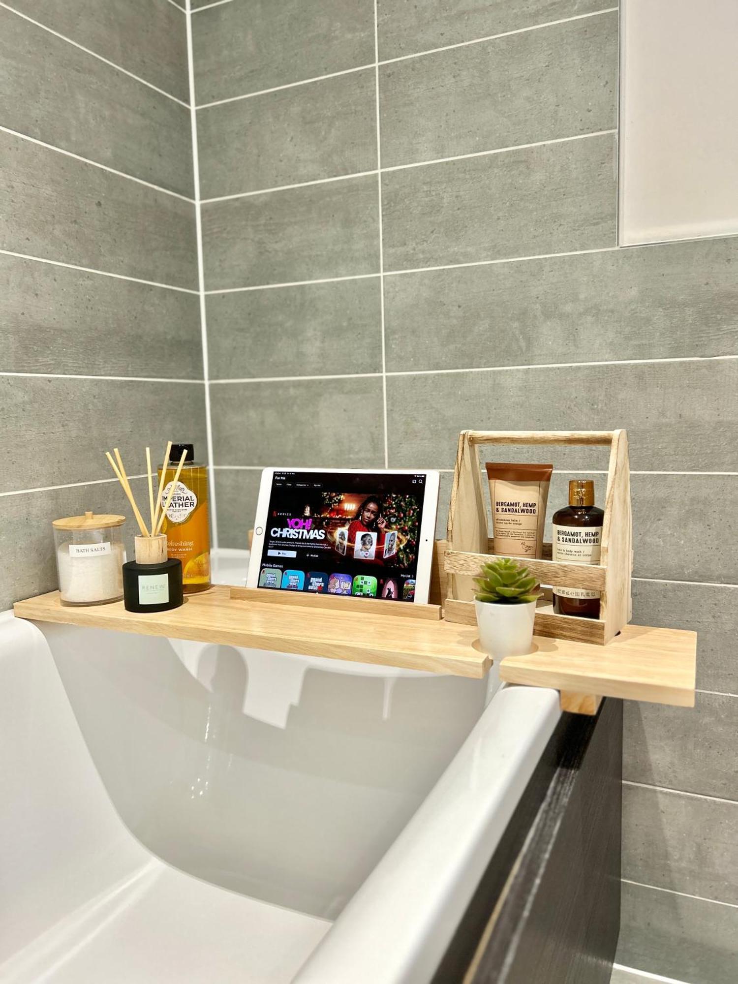 Apartment Canary Wharf, Sleeps 4, Fast Wifi, Gym, Prime Location