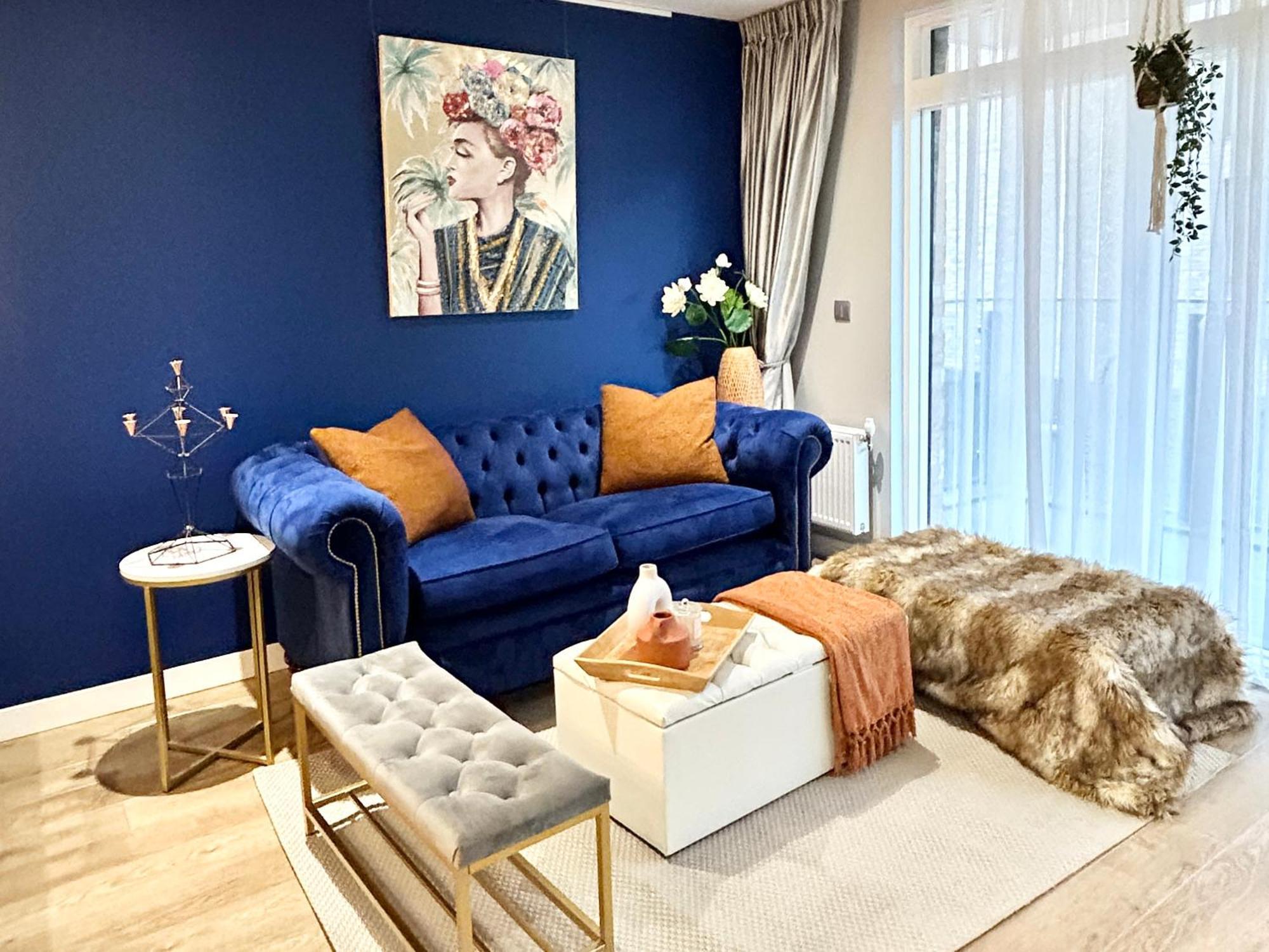 Canary Wharf, Sleeps 4, Fast Wifi, Gym, Prime Location Apartment London