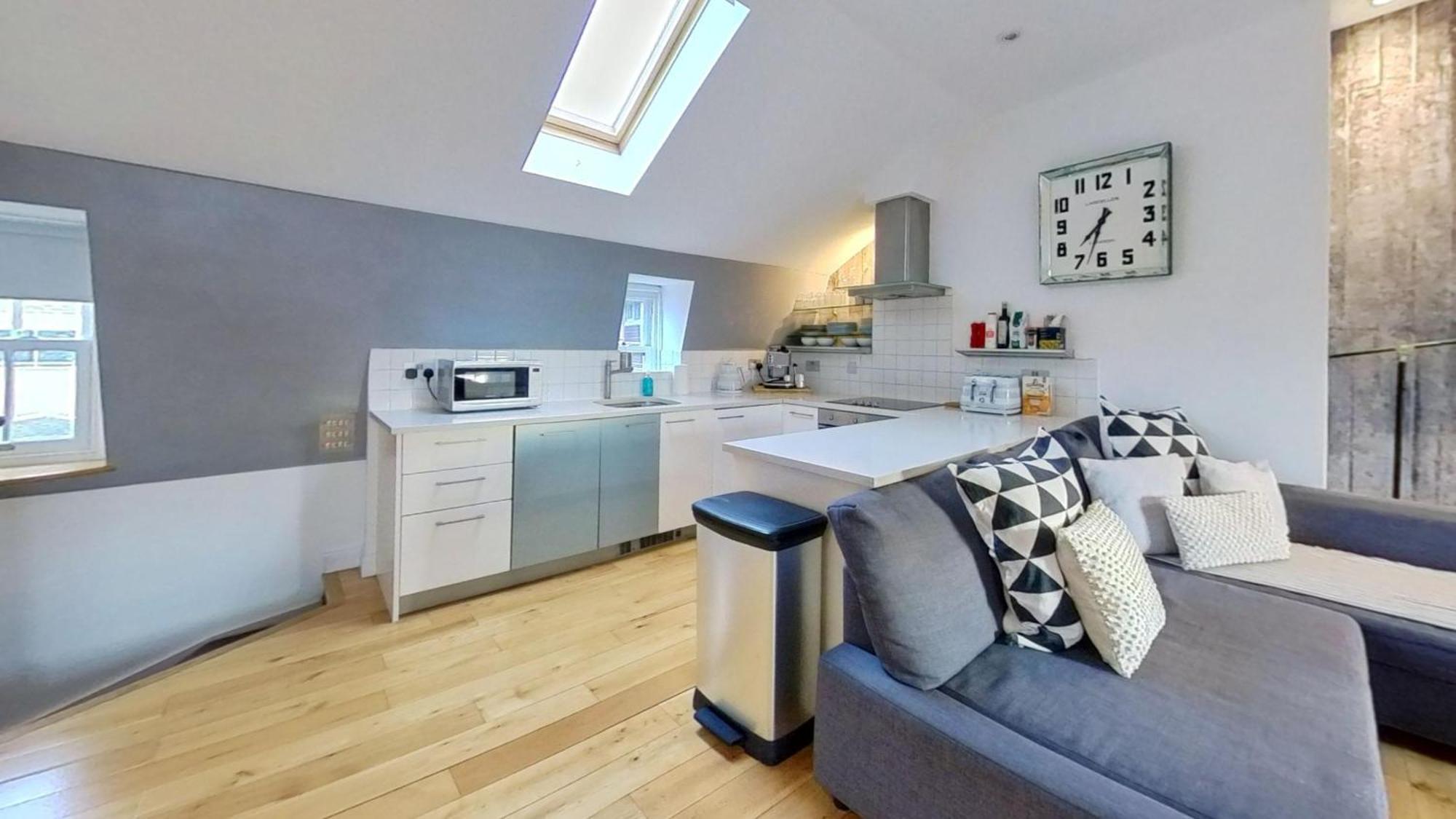 King's Cross Penthouse By Morethanstays London