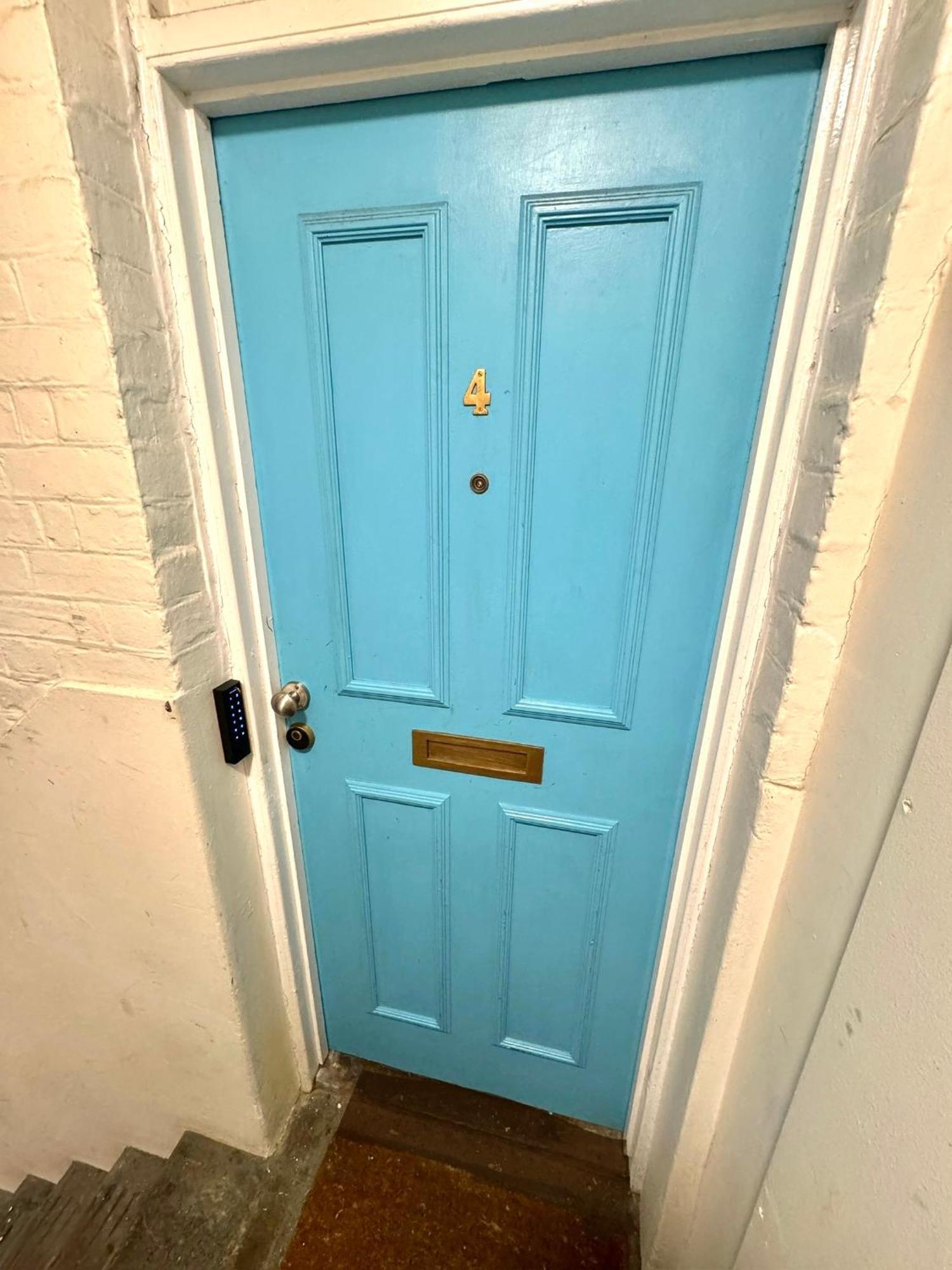 Downtown Chic Private Bedrooms In King's Cross 4 Londen