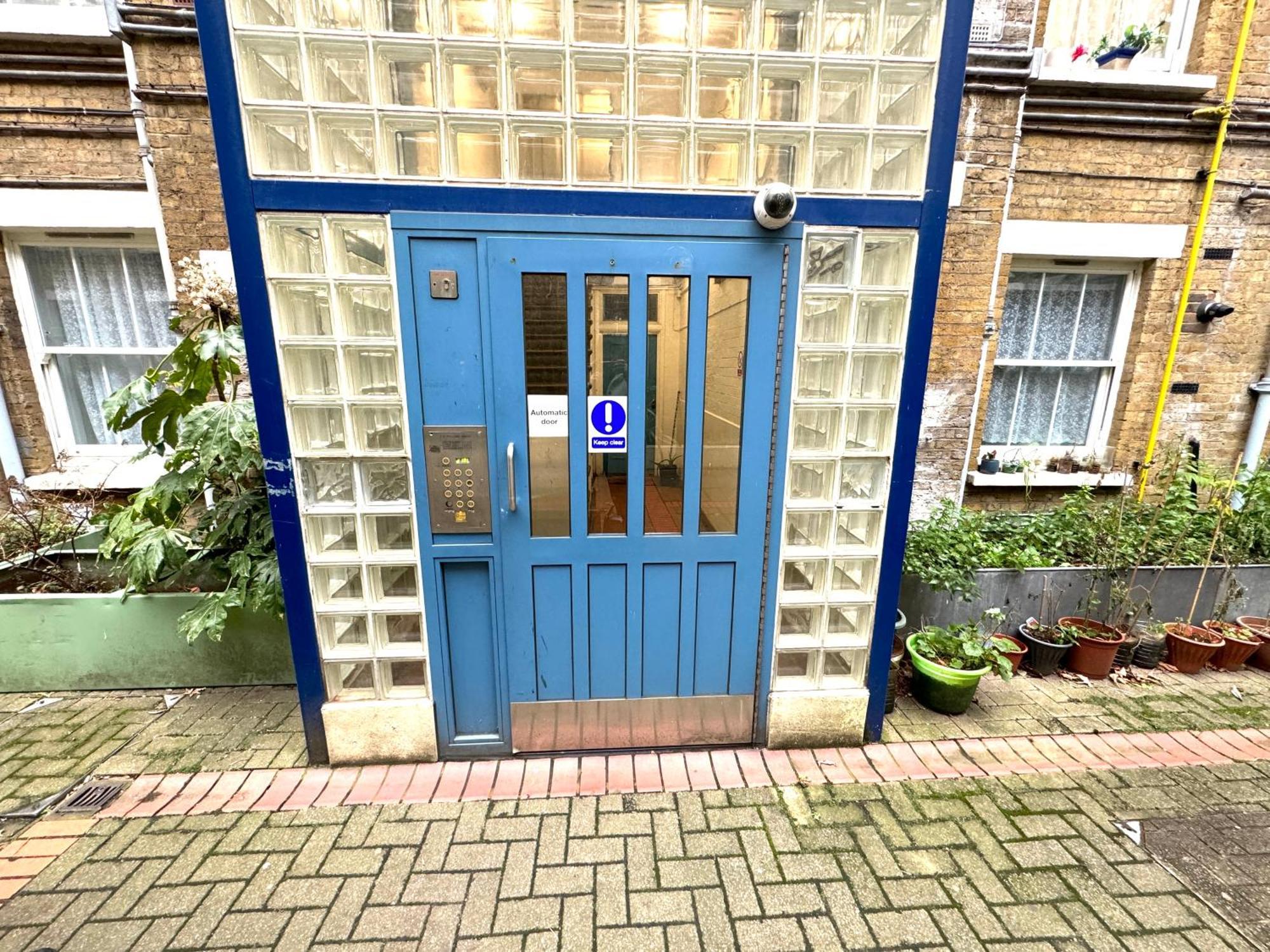 Gasthuis Downtown Chic Private Bedrooms In King's Cross 4 *