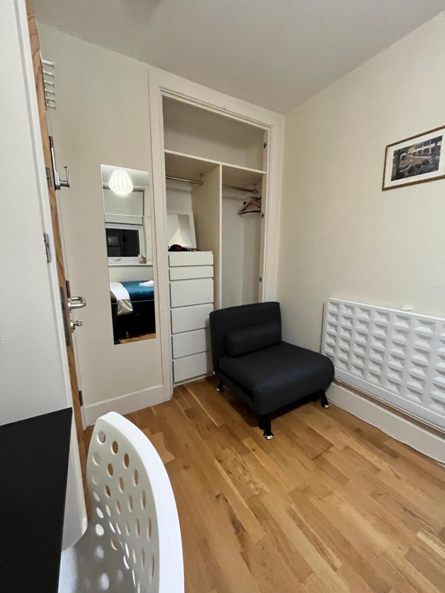 Metropolitan Coziness Private Bedrooms In Euston Station 161 Guest house London