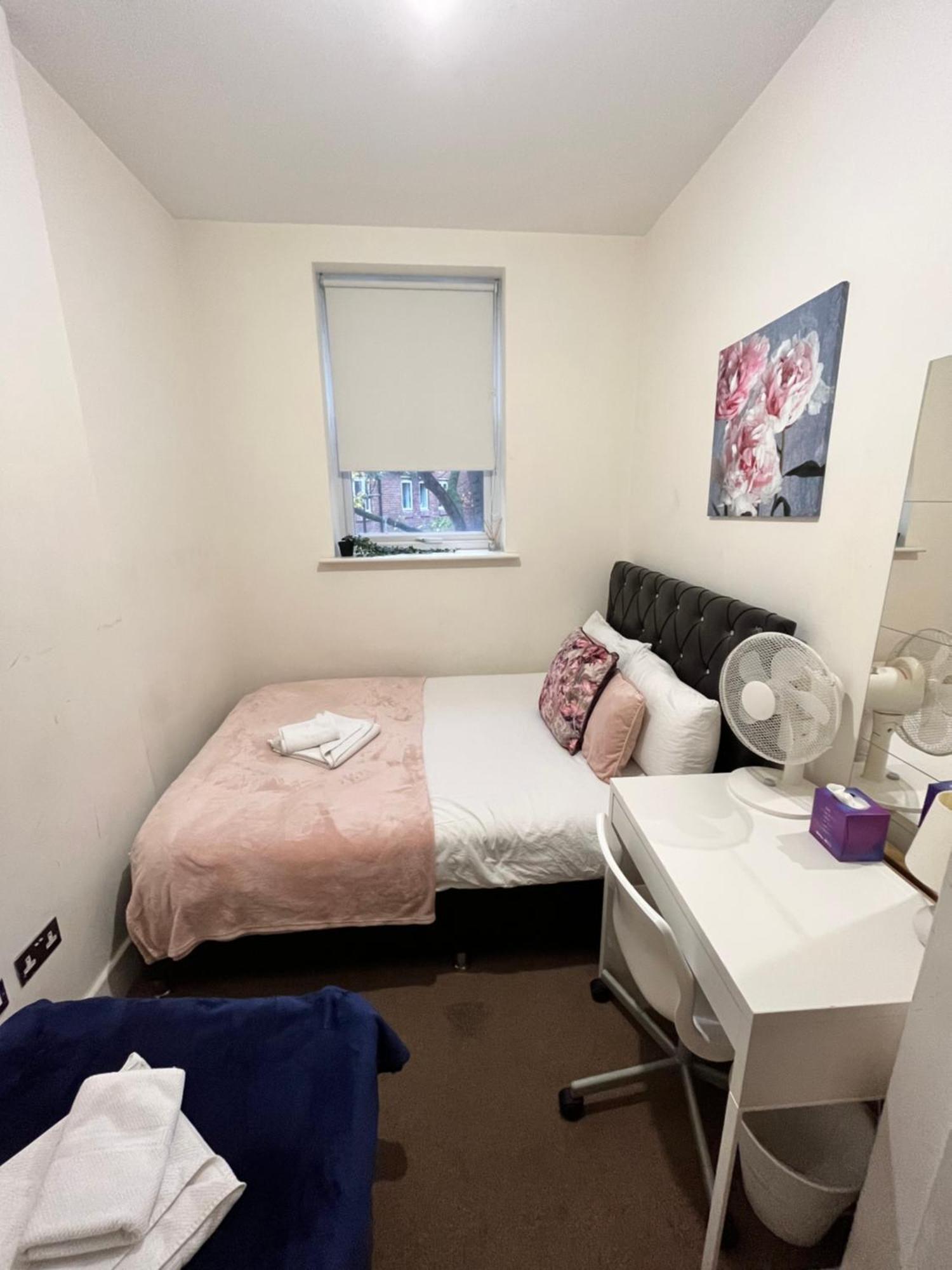 Guest house Metropolitan Coziness Private Bedrooms In Euston Station 161 *