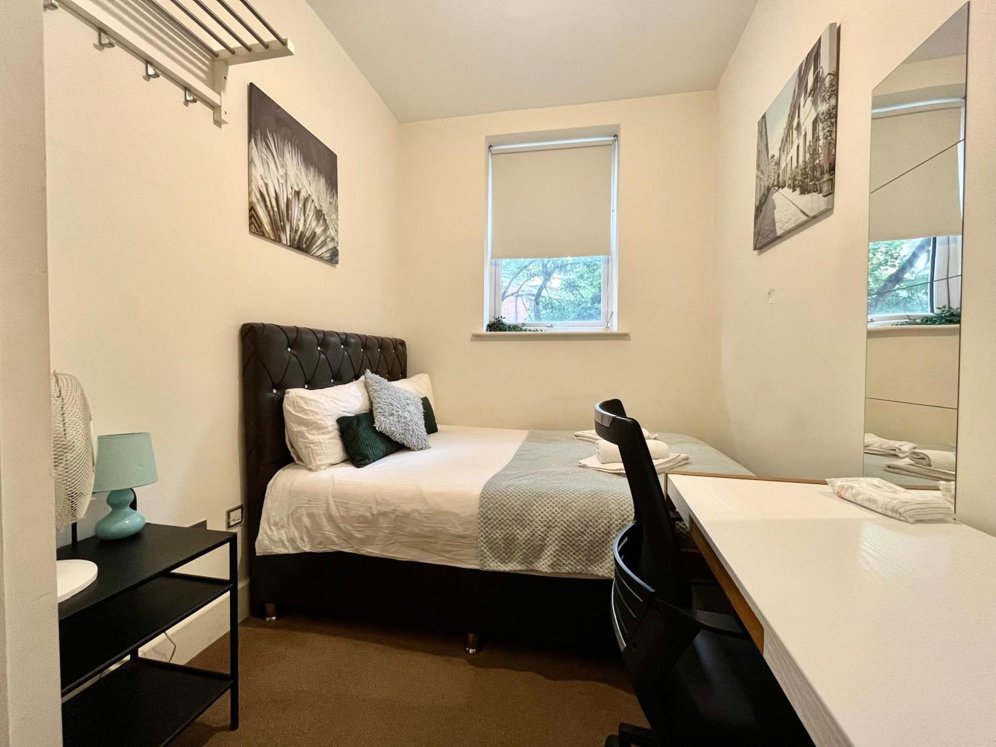 Metropolitan Coziness Private Bedrooms In Euston Station 161 Guest house London