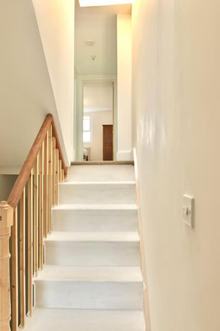 Apartment North East Loft Apartment. Stoke Newington. London