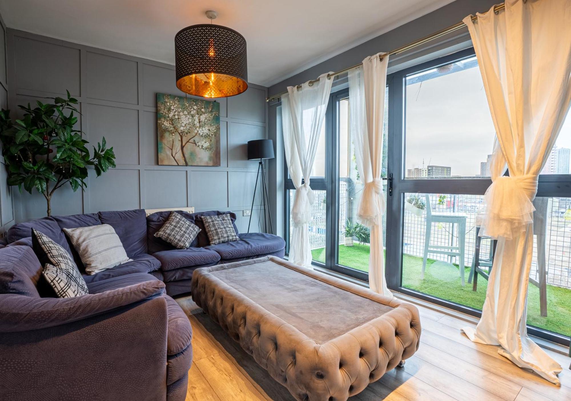 Canary Wharf Skyline Sanctuary Apartment