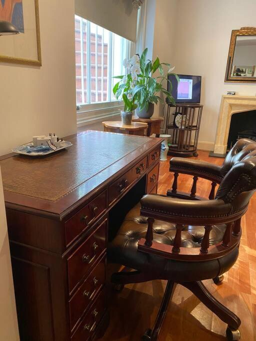 Spacious Flat In The Desirable Area Of Apartamento *