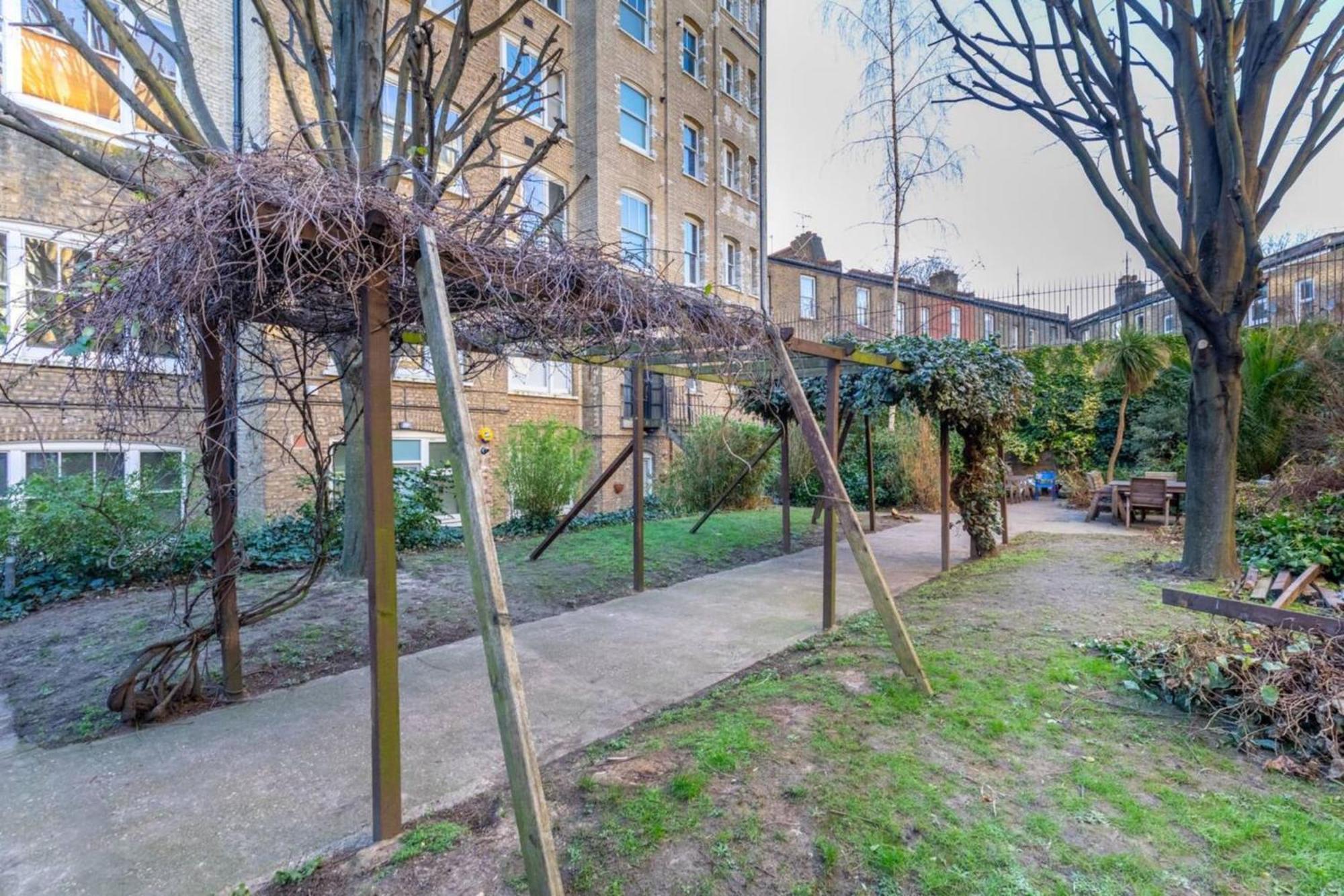 Tastefully Curated Mezzanine Flat Hackney! Appartement
