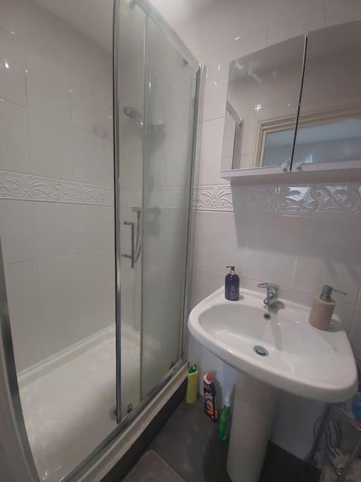 Zone 2, Easy Travel Appartement Londen