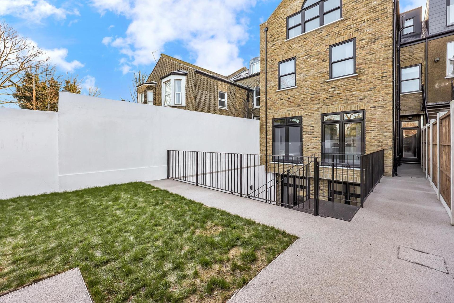 Your Cosy Modern 2 Double Bedroom Full Kitchen & Parking 5 Min Walk To Station Apartamento *