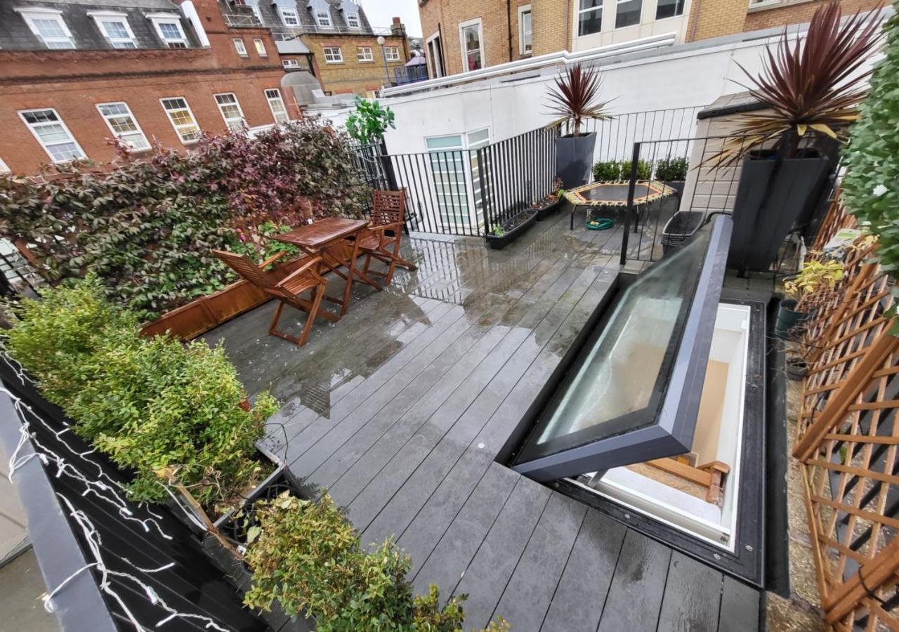 Exceptional Whole House Chelsea With Roof Terrace London