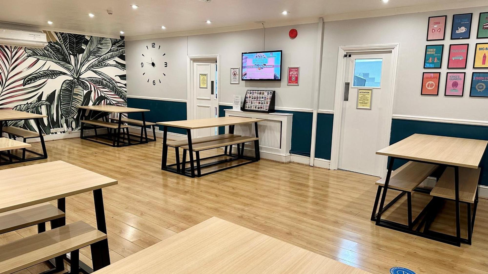 Smart Hyde Park View Hostel *