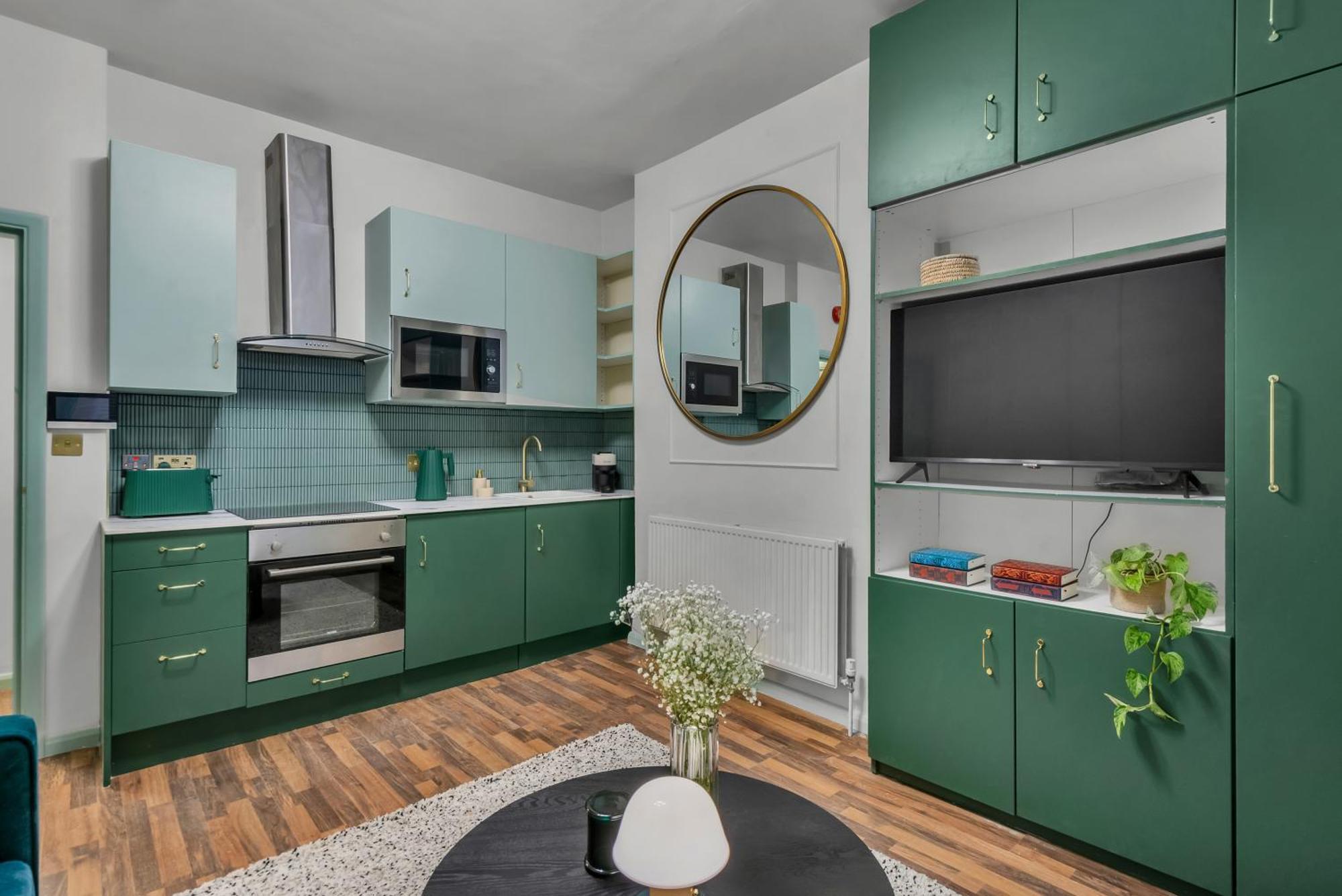 Apartment Mysquare Kensington Residences