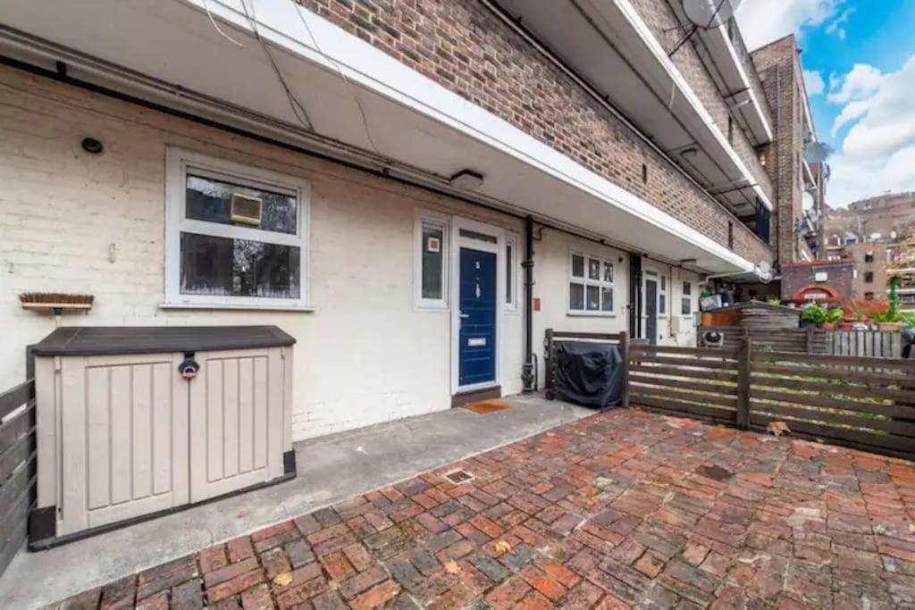 Appartement Ground Floor Flat Free Parking Londen
