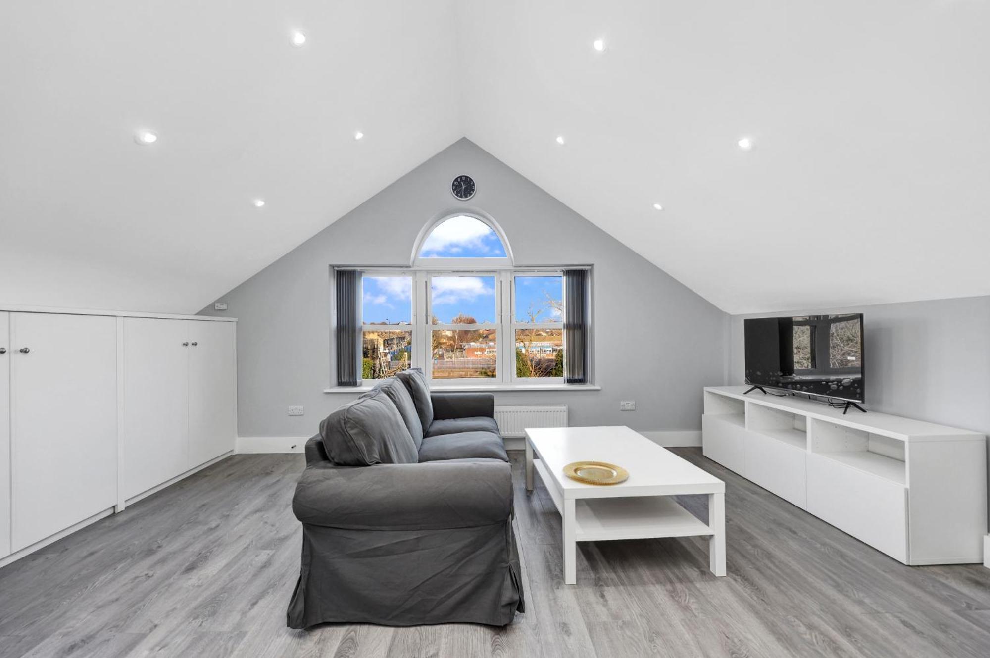 Apartamento Your Cosy Modern 2 Double Bedroom Flat Fully Furnished - 5 Mins Walk To Stn Flat 4 *