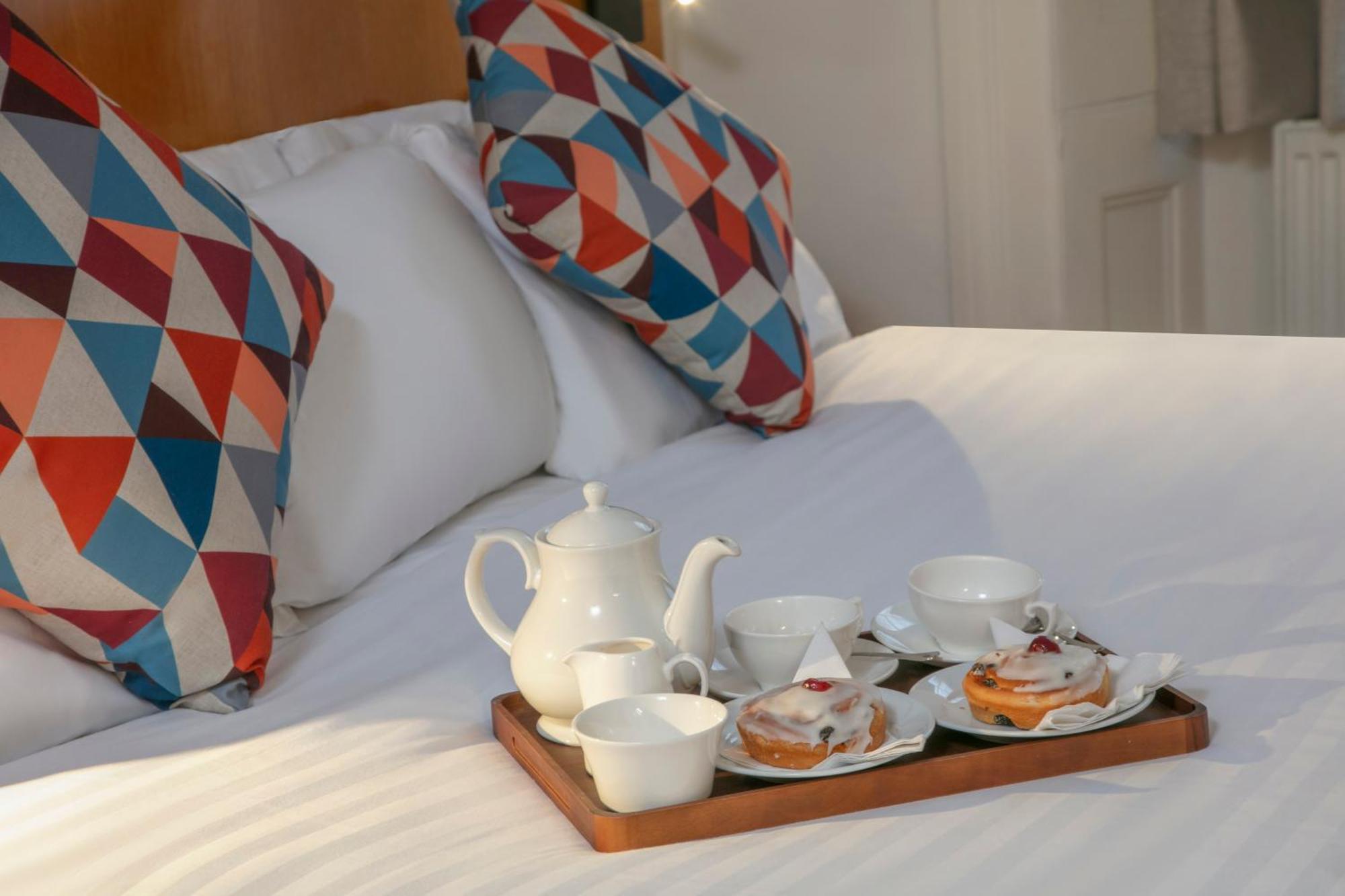 Queensway Hotel, Sure Collection By Western Londen
