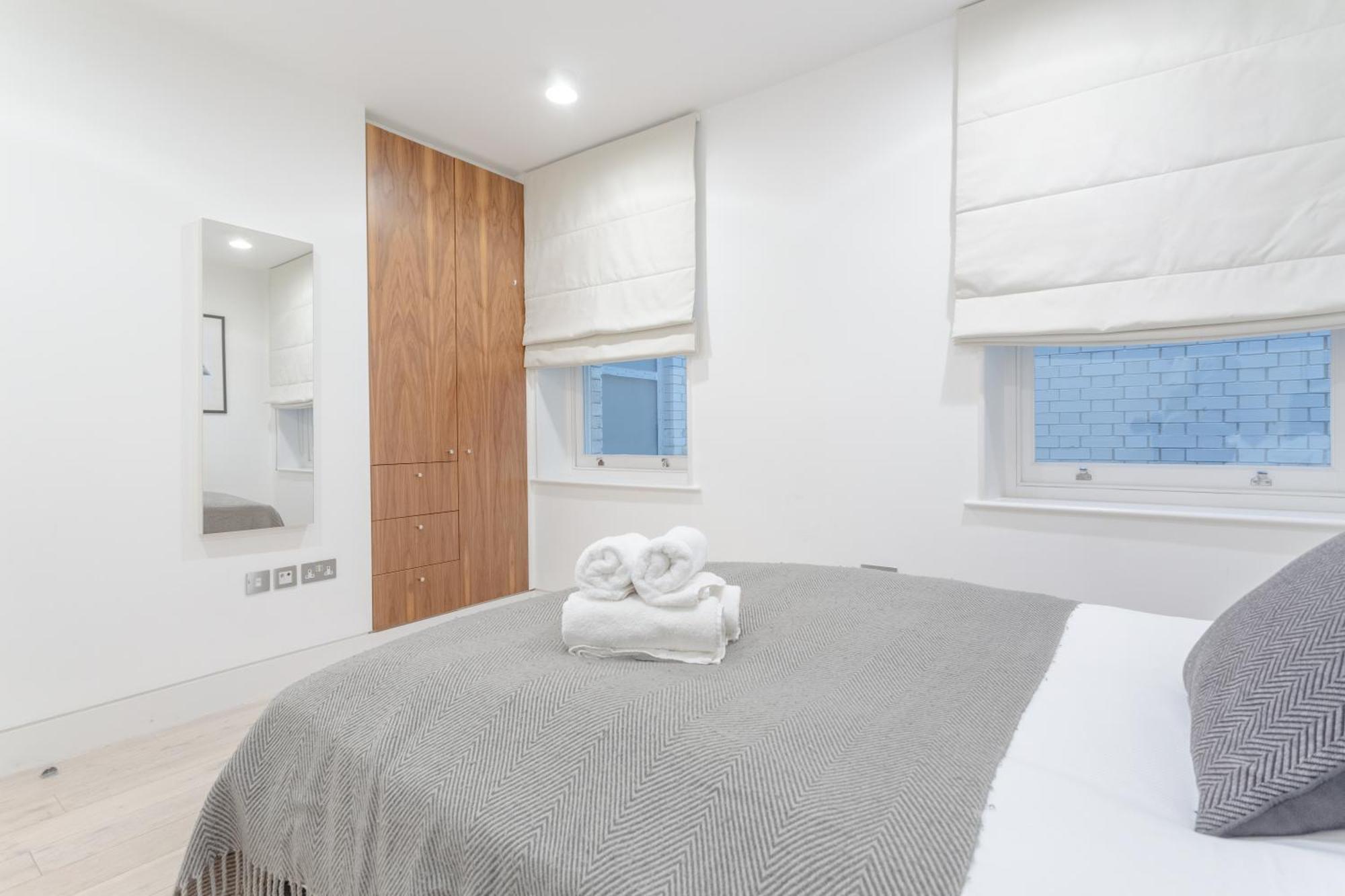 Apartment - 2 Beds - Sleeps 4 - Lift *